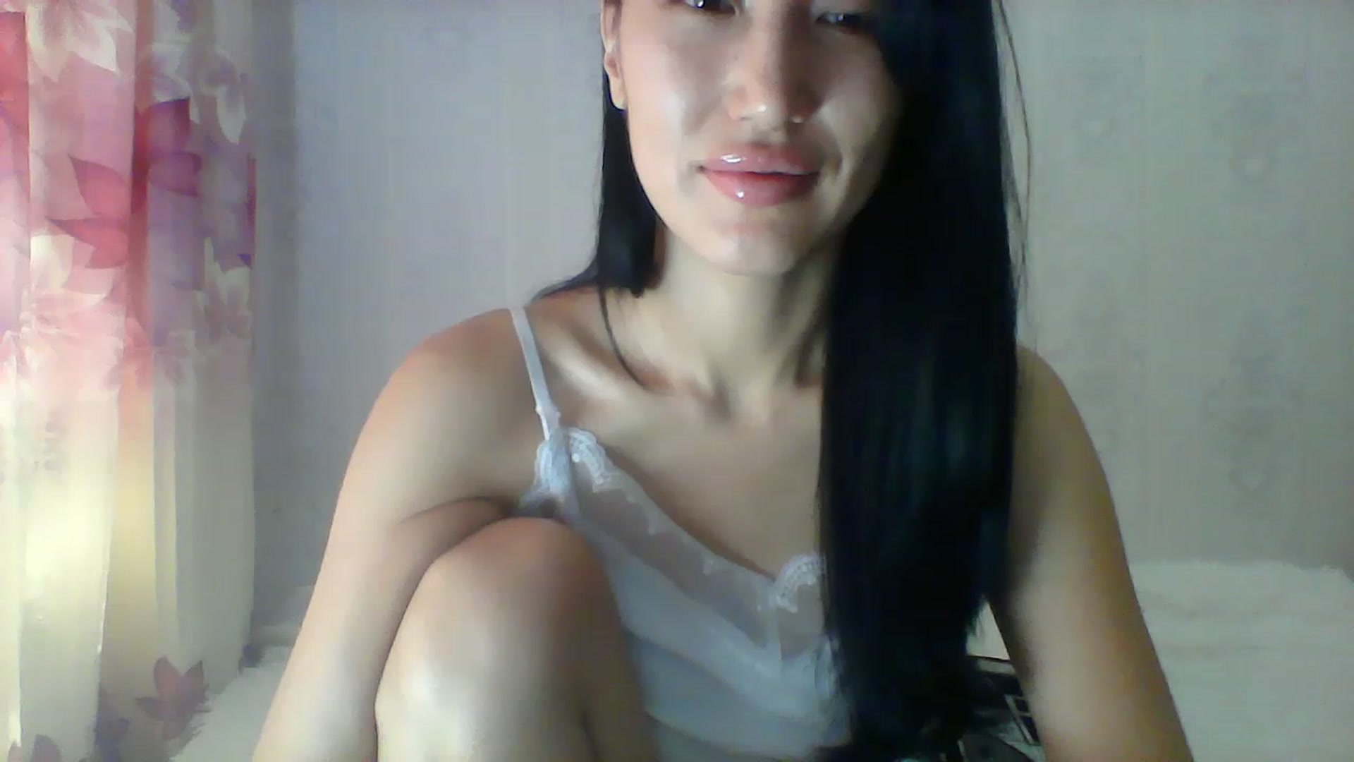 Gallery image thumbnail from SweetRo0mance's myfreecams stream on, 06/06/2023, 05:54 image 19 of 20