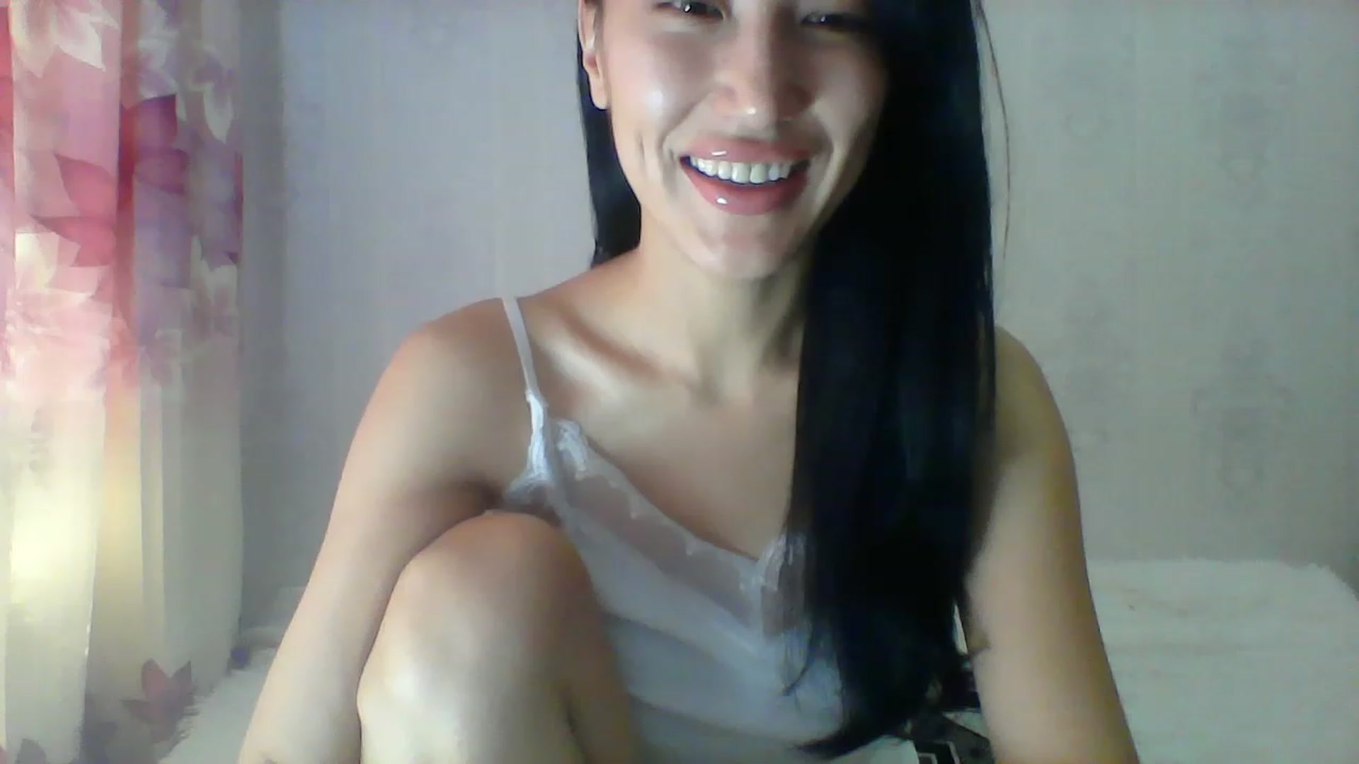 Gallery image thumbnail from SweetRo0mance's myfreecams stream on, 06/06/2023, 05:54 image 6 of 20