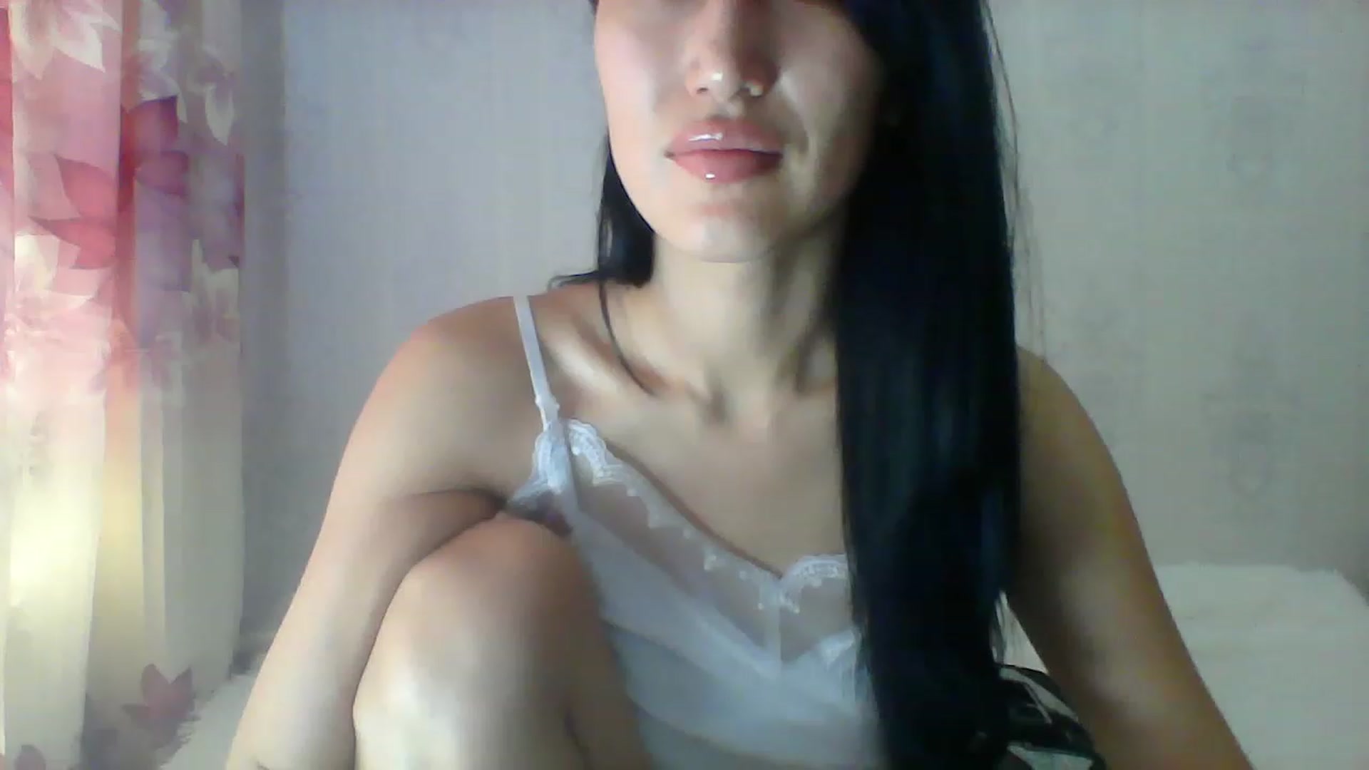 Gallery image thumbnail from SweetRo0mance's myfreecams stream on, 06/06/2023, 05:54 image 14 of 20