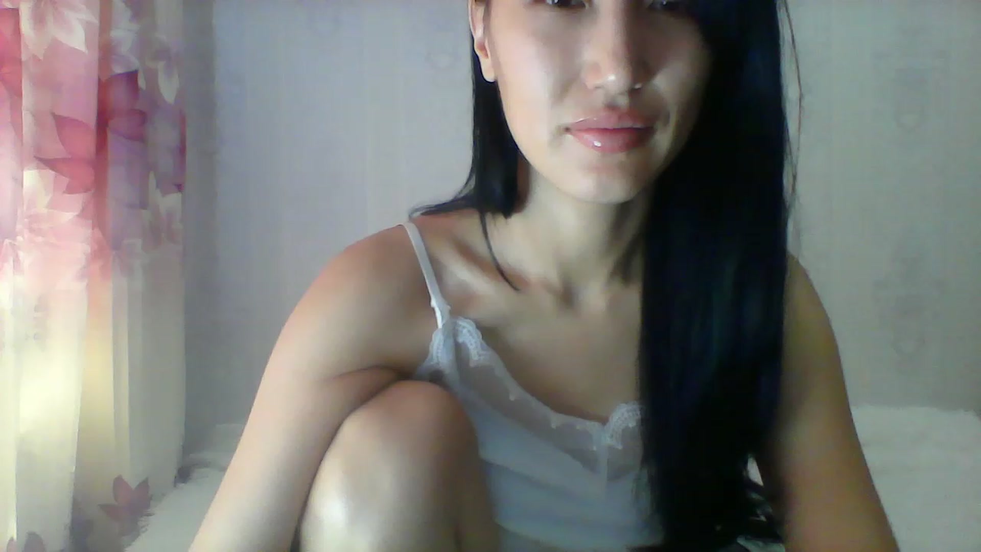 Gallery image thumbnail from SweetRo0mance's myfreecams stream on, 06/06/2023, 05:54 image 16 of 20