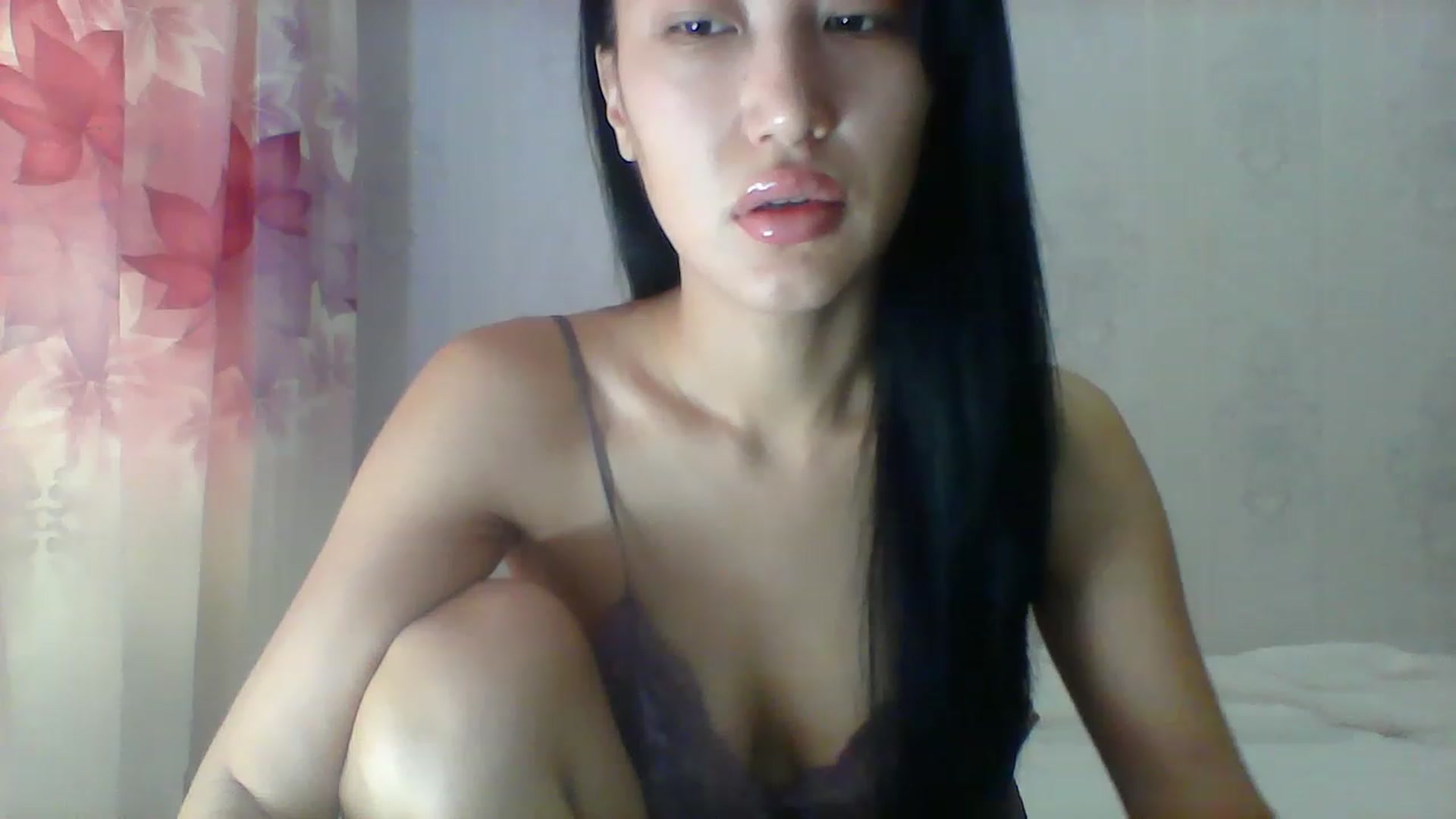 Gallery image thumbnail from SweetRo0mance's myfreecams stream on, 06/08/2023, 04:48 image 4 of 20