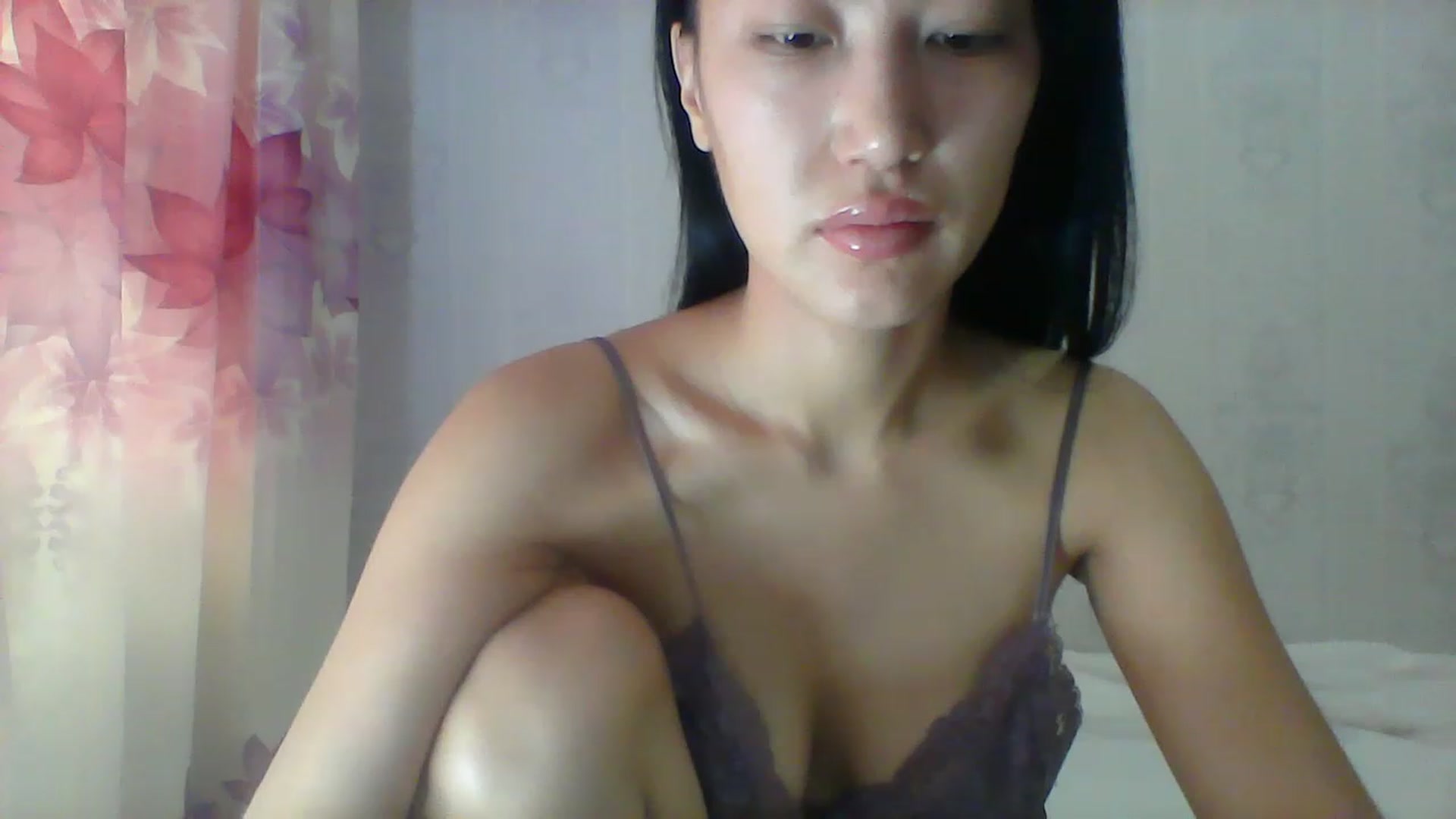 Gallery image thumbnail from SweetRo0mance's myfreecams stream on, 06/08/2023, 04:48 image 14 of 20