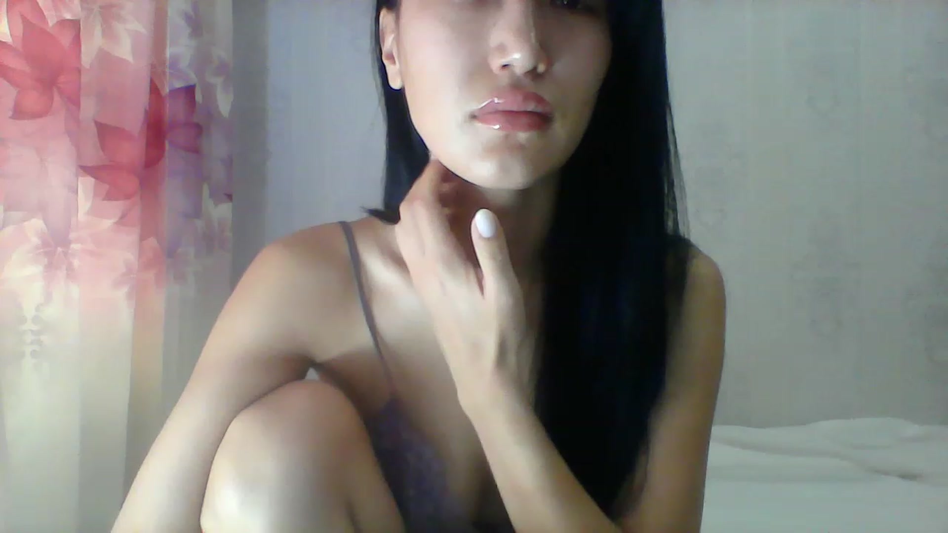 Gallery image thumbnail from SweetRo0mance's myfreecams stream on, 06/08/2023, 04:48 image 12 of 20