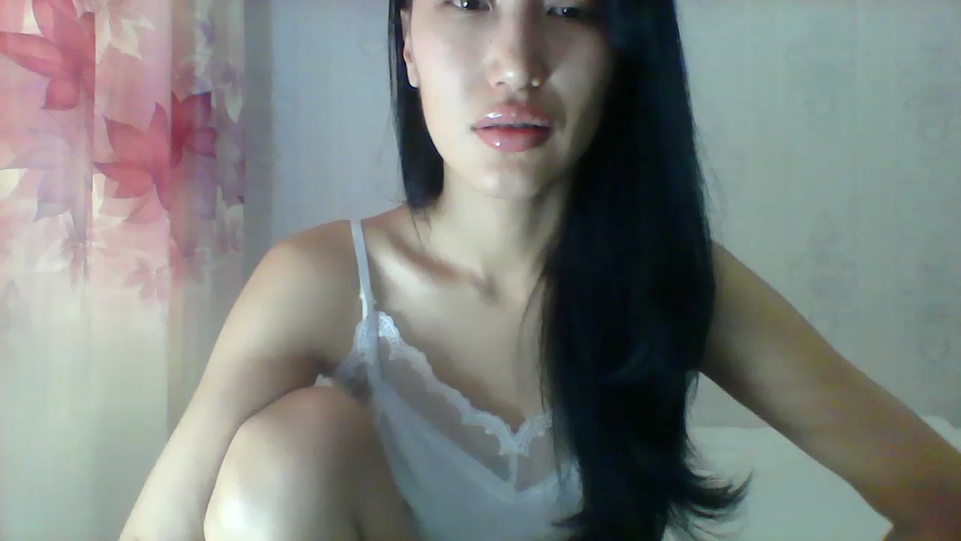 Gallery image thumbnail from SweetRo0mance's myfreecams stream on, 06/20/2023, 04:21 image 16 of 20