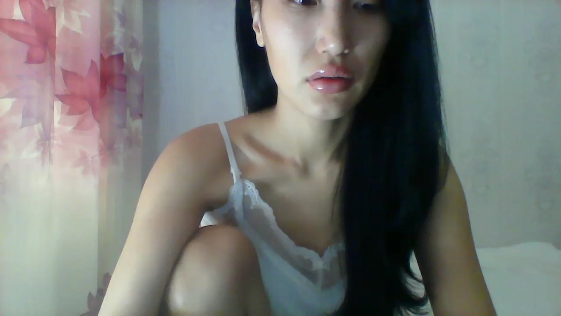 Gallery image thumbnail from SweetRo0mance's myfreecams stream on, 06/20/2023, 04:21 image 2 of 20