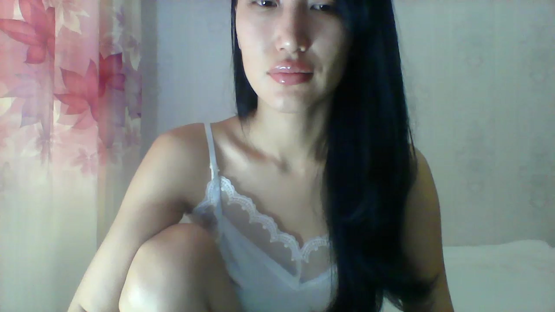 Gallery image thumbnail from SweetRo0mance's myfreecams stream on, 06/20/2023, 04:21 image 14 of 20