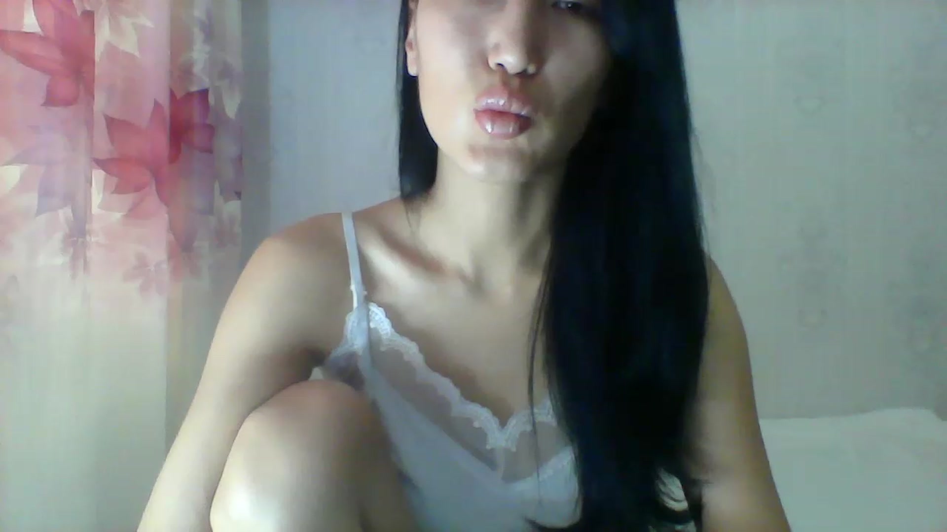 Gallery image thumbnail from SweetRo0mance's myfreecams stream on, 06/20/2023, 04:21 image 18 of 20