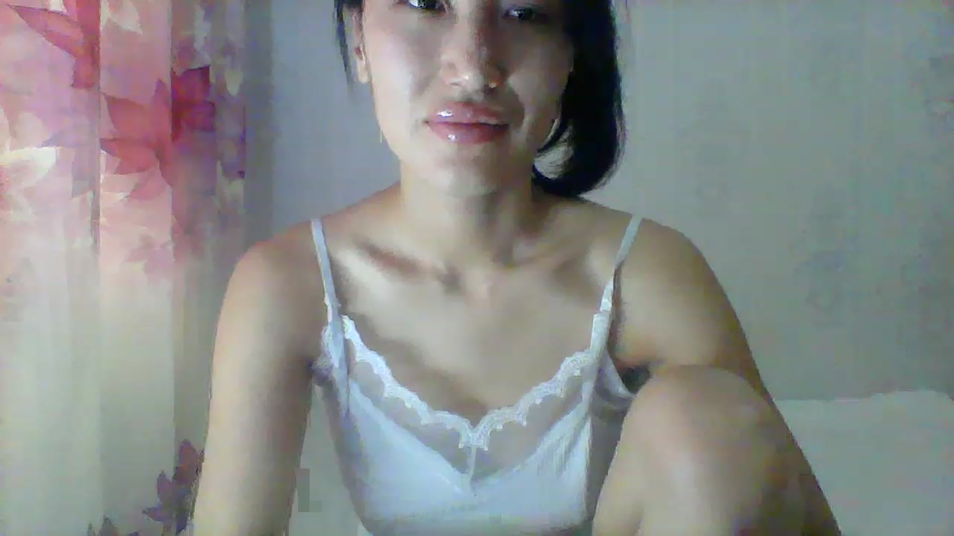 Gallery image thumbnail from SweetRo0mance's myfreecams stream on, 06/20/2023, 04:44 image 18 of 20