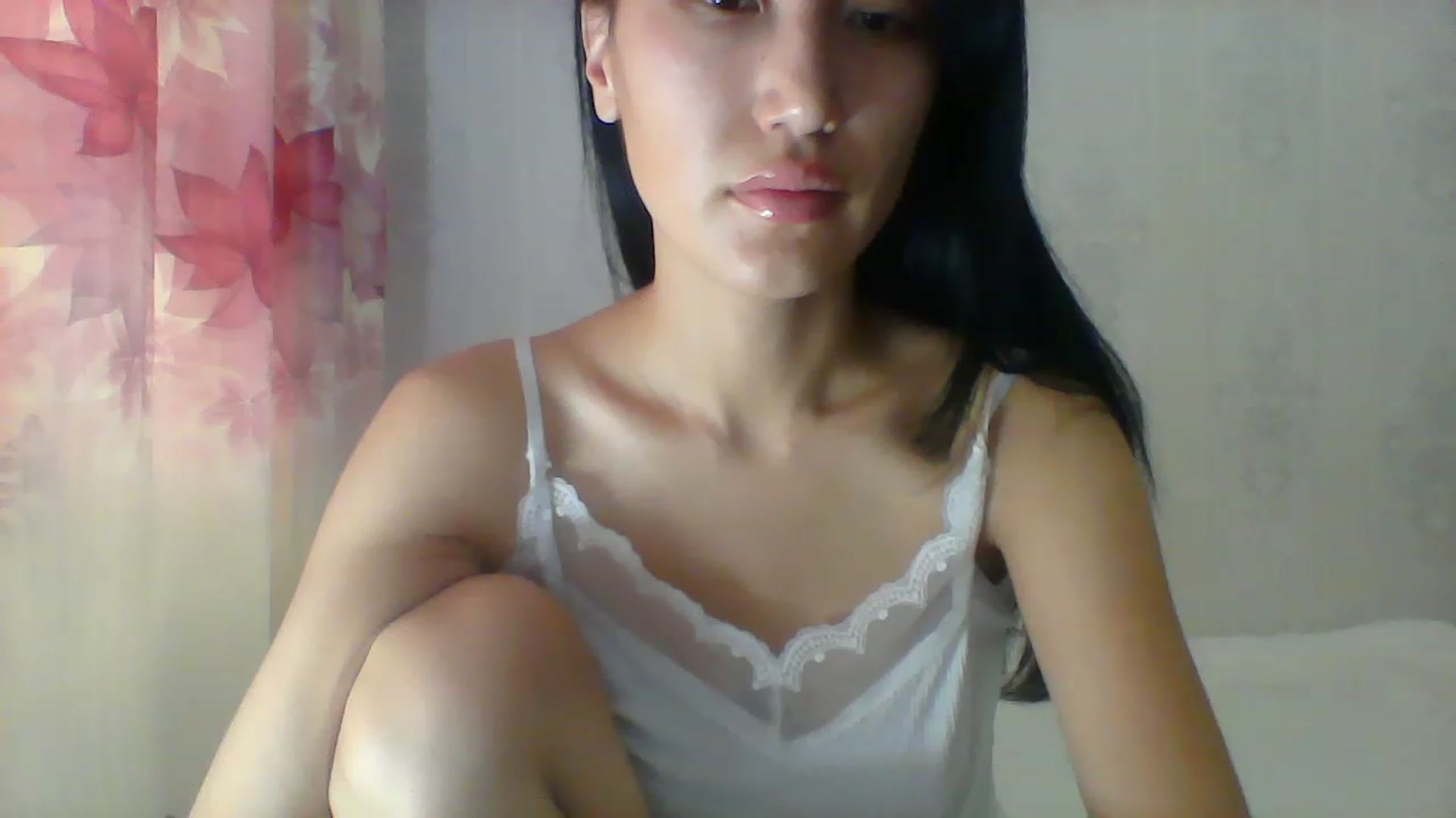 Gallery image thumbnail from SweetRo0mance's myfreecams stream on, 06/20/2023, 04:44 image 10 of 20