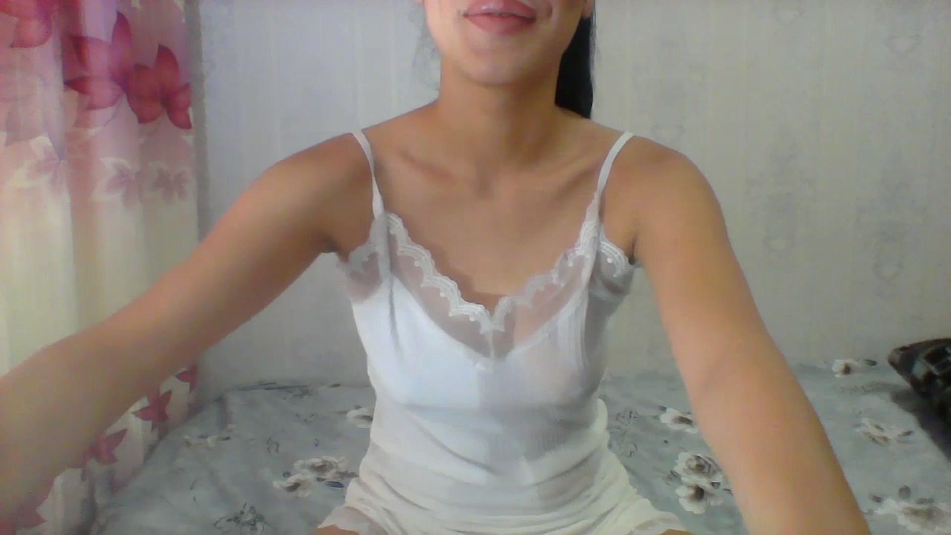 Gallery image thumbnail from SweetRo0mance's myfreecams stream on, 07/17/2023, 10:14 image 12 of 20