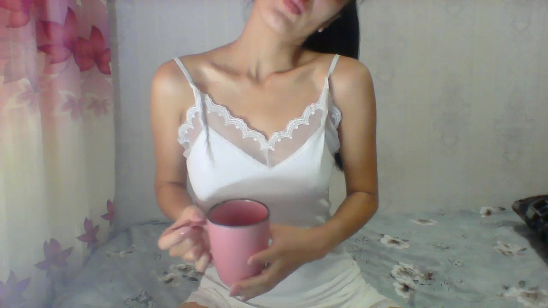 Gallery image thumbnail from SweetRo0mance's myfreecams stream on, 07/17/2023, 10:14 image 10 of 20