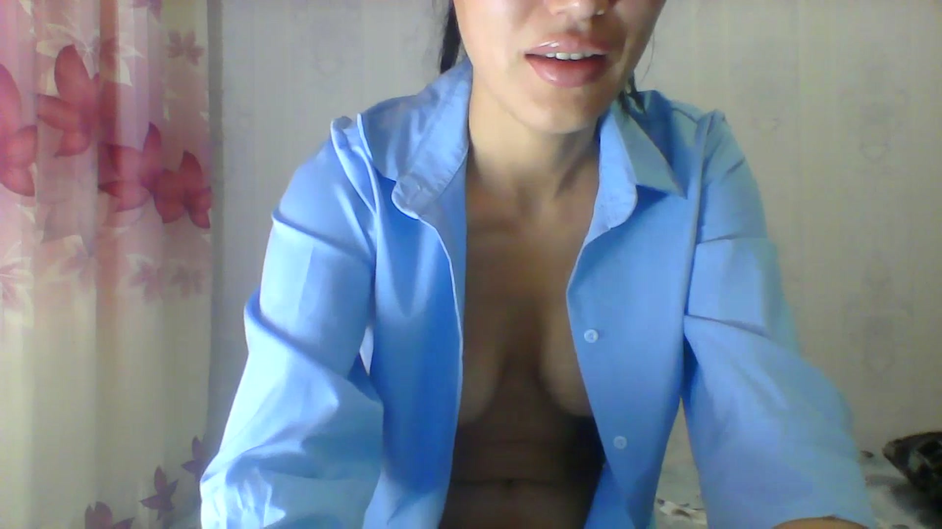 Gallery image thumbnail from SweetRo0mance's myfreecams stream on, 07/17/2023, 10:14 image 19 of 20
