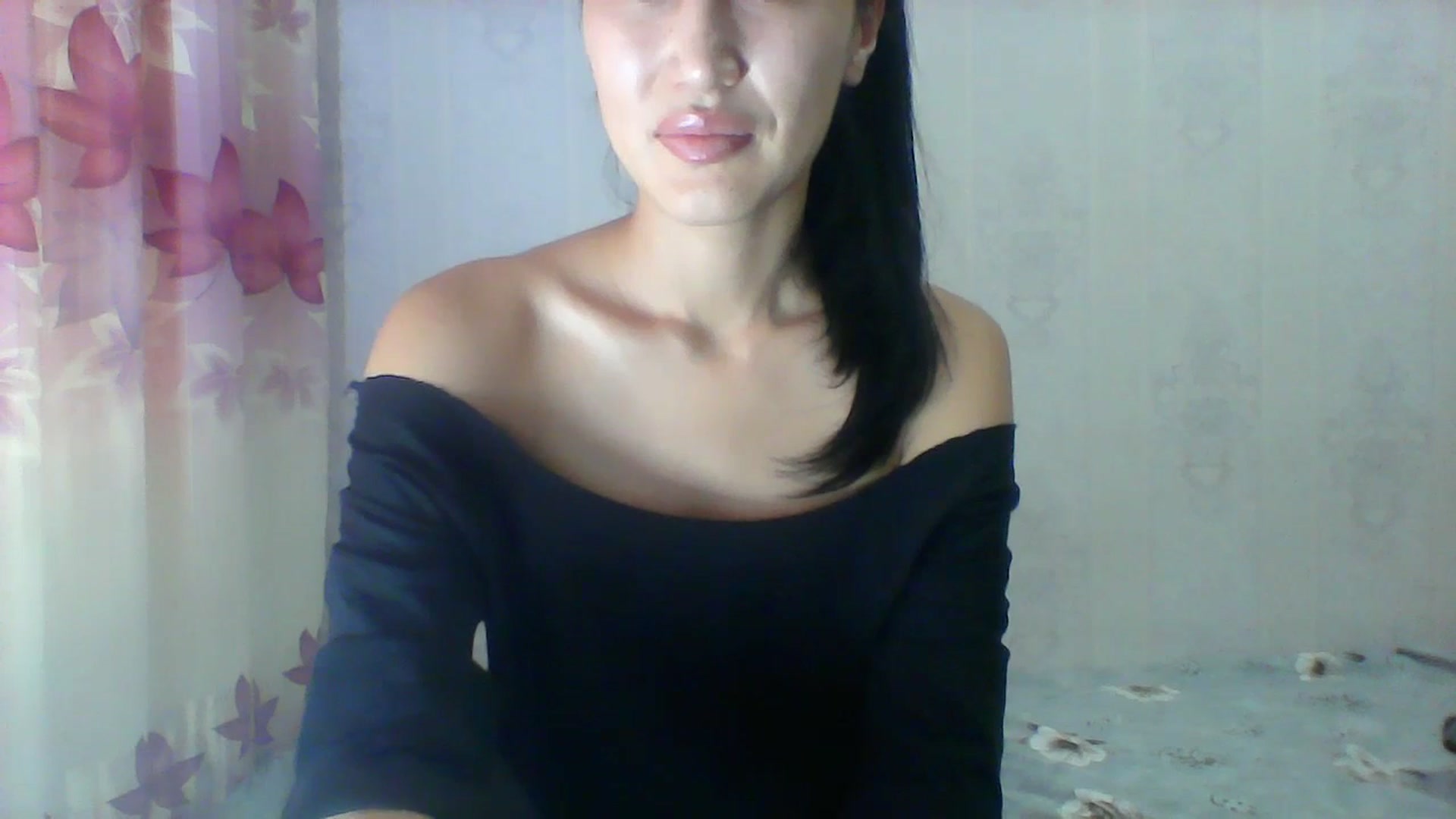 Gallery image thumbnail from SweetRo0mance's myfreecams stream on, 07/17/2023, 10:14 image 3 of 20