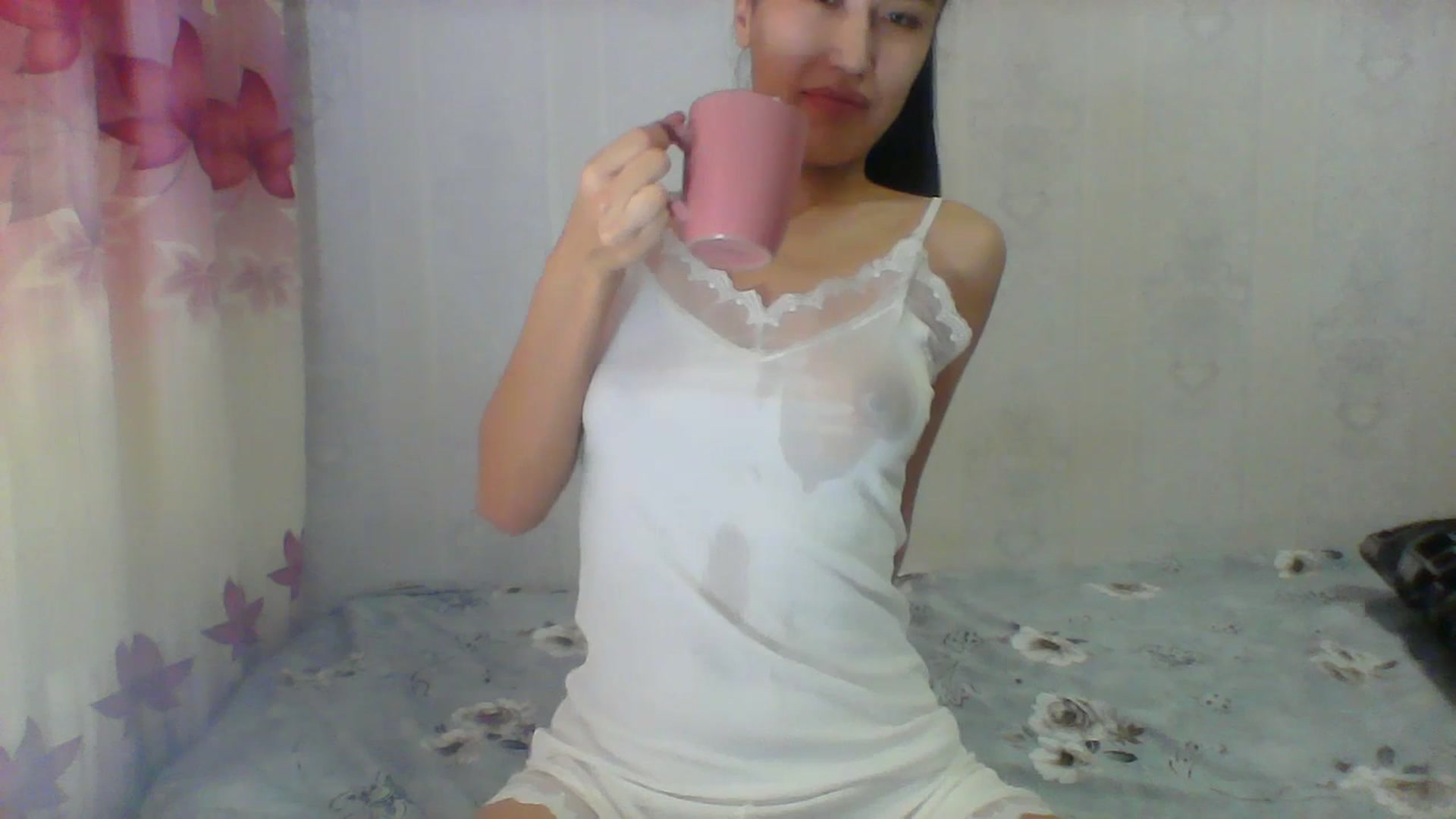 Gallery image thumbnail from SweetRo0mance's myfreecams stream on, 07/17/2023, 10:14 image 11 of 20