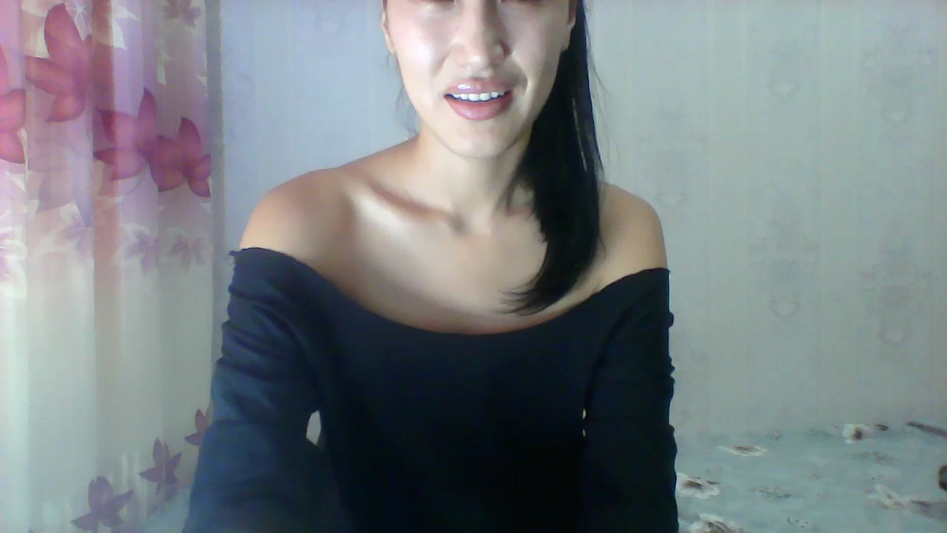 Gallery image thumbnail from SweetRo0mance's myfreecams stream on, 07/17/2023, 10:14 image 1 of 20