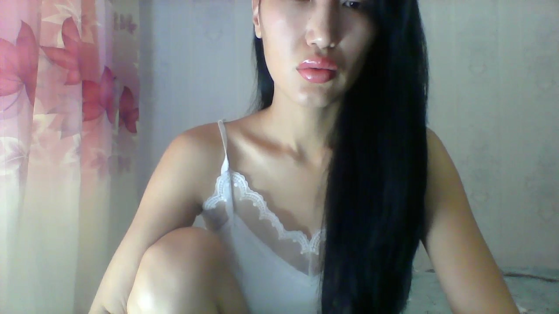Gallery image thumbnail from SweetRo0mance's myfreecams stream on, 07/18/2023, 04:08 image 6 of 20