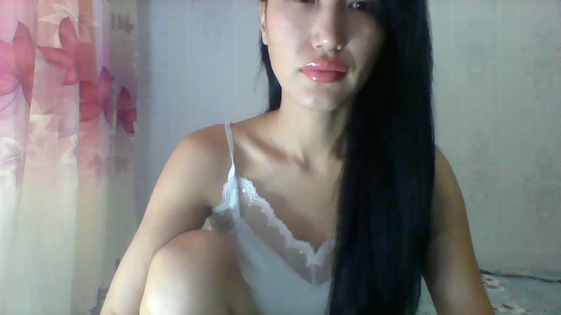 Gallery image thumbnail from SweetRo0mance's myfreecams stream on, 07/18/2023, 04:08 image 1 of 20