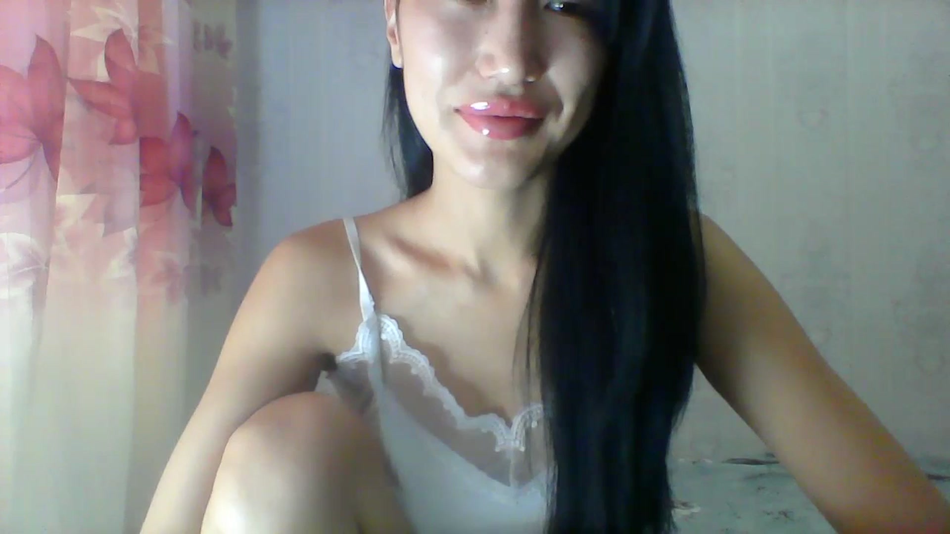 Gallery image thumbnail from SweetRo0mance's myfreecams stream on, 07/18/2023, 04:08 image 12 of 20
