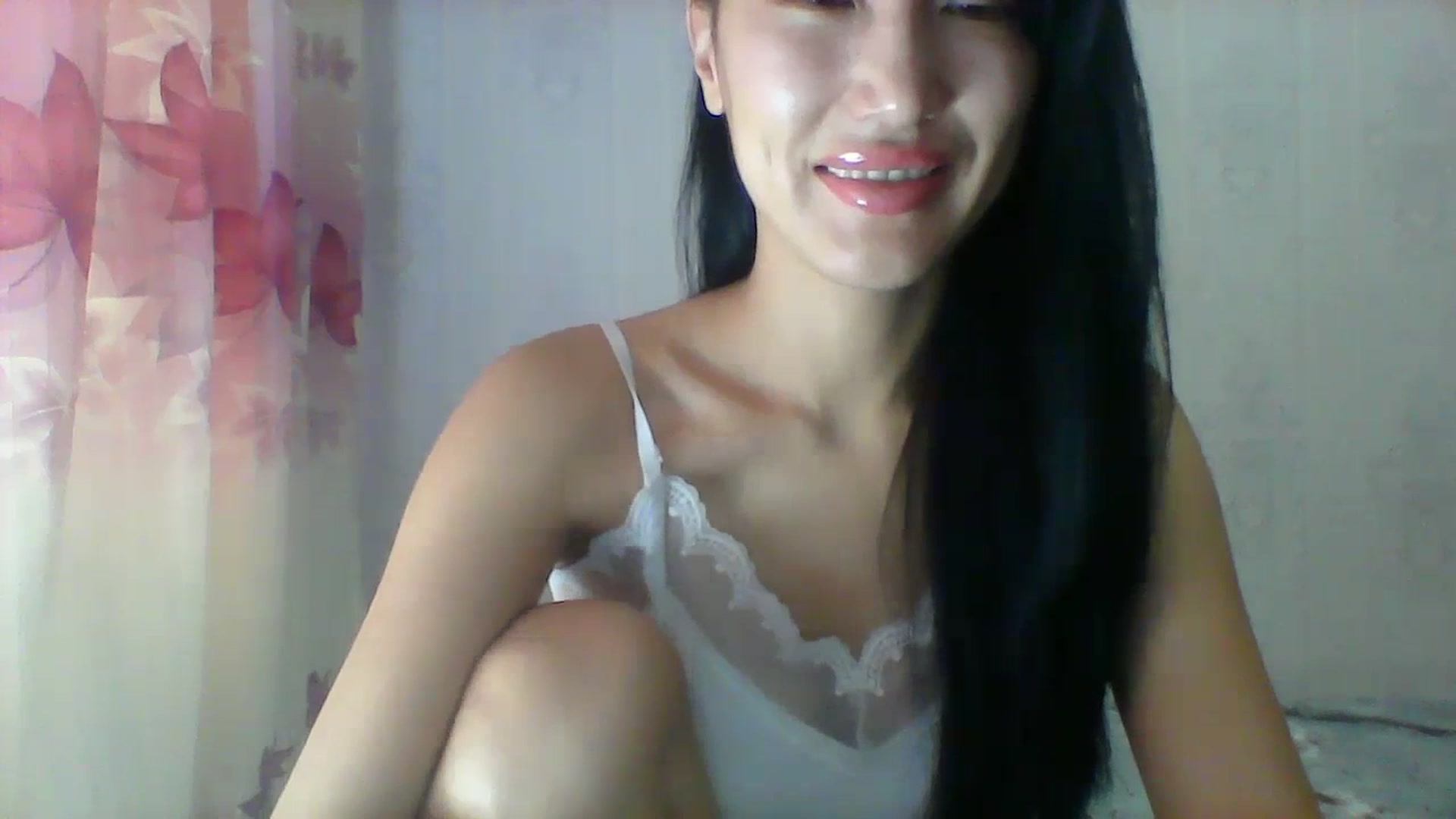 Gallery image thumbnail from SweetRo0mance's myfreecams stream on, 07/18/2023, 04:08 image 10 of 20