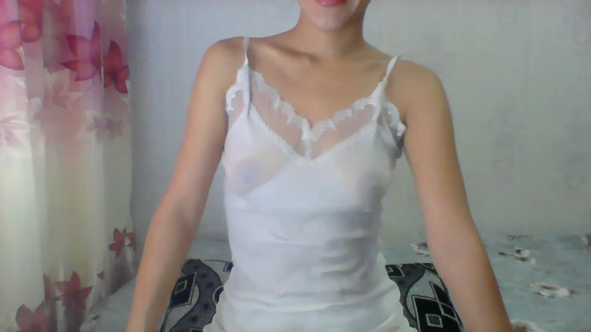 Gallery image thumbnail from SweetRo0mance's myfreecams stream on, 08/05/2023, 09:56 image 4 of 20