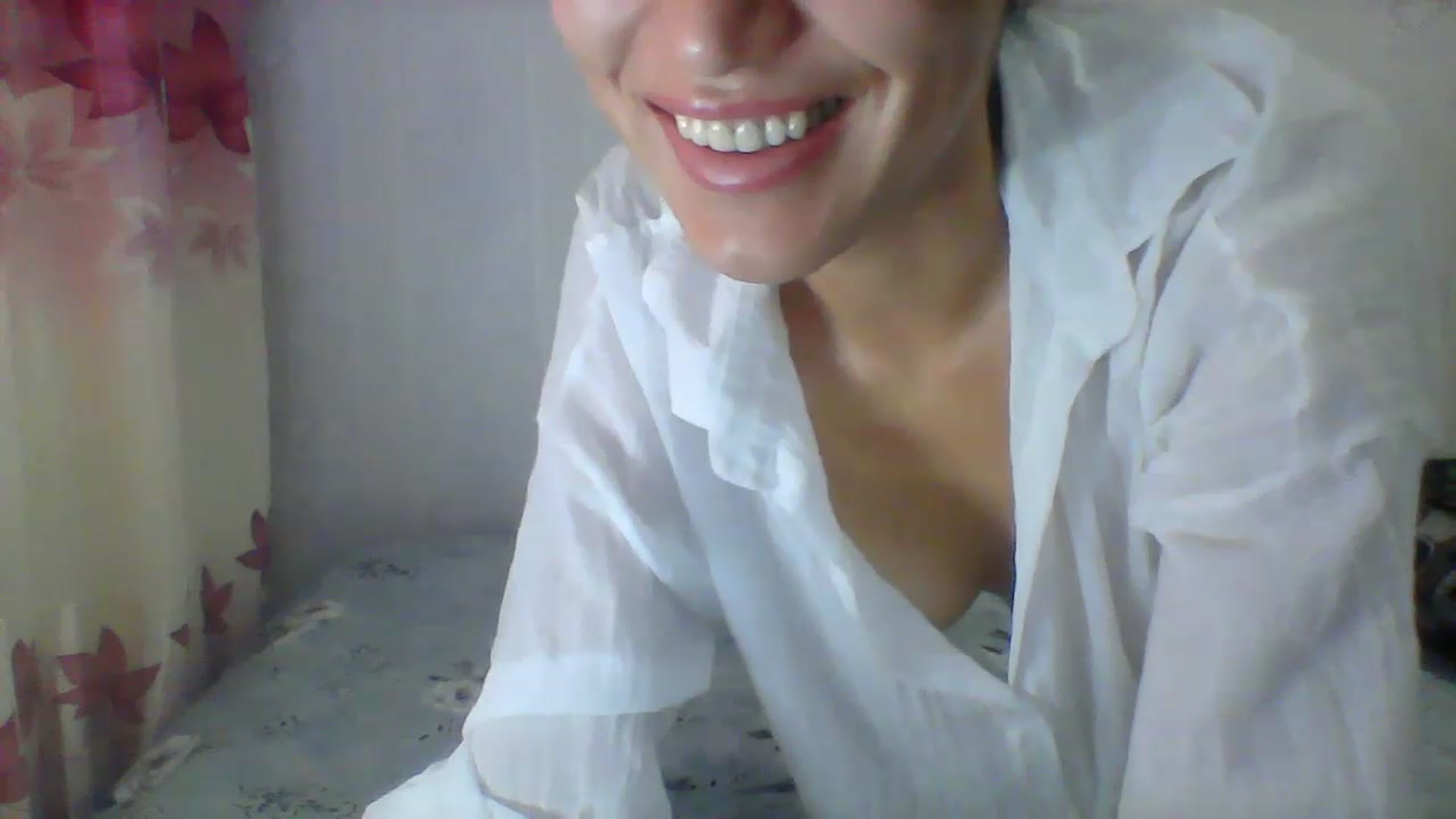 Gallery image thumbnail from SweetRo0mance's myfreecams stream on, 08/05/2023, 09:56 image 17 of 20