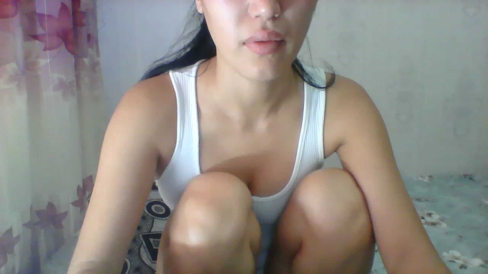 Gallery image thumbnail from SweetRo0mance's myfreecams stream on, 08/21/2023, 09:52 image 14 of 20
