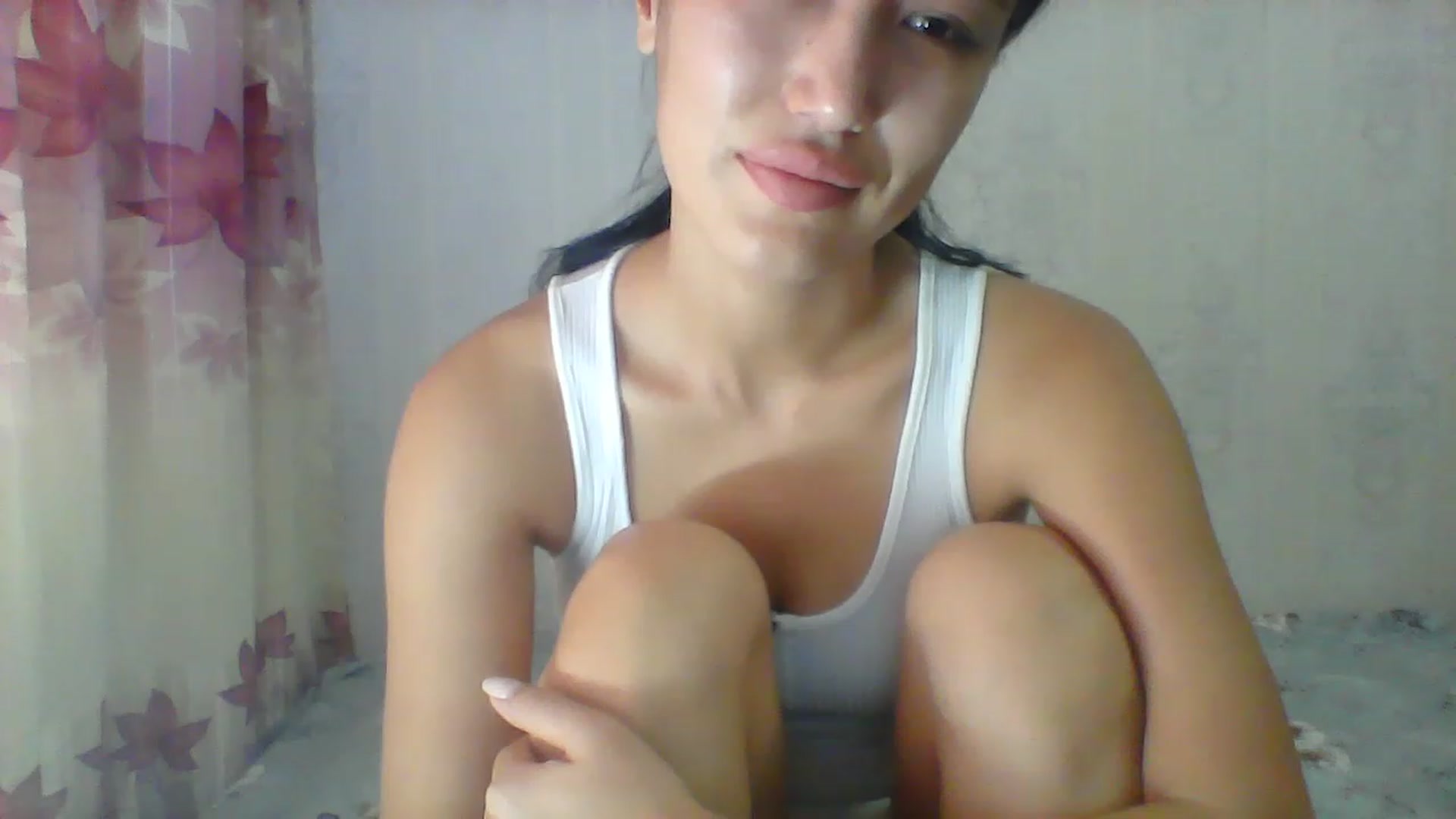 Gallery image thumbnail from SweetRo0mance's myfreecams stream on, 08/21/2023, 09:52 image 2 of 20