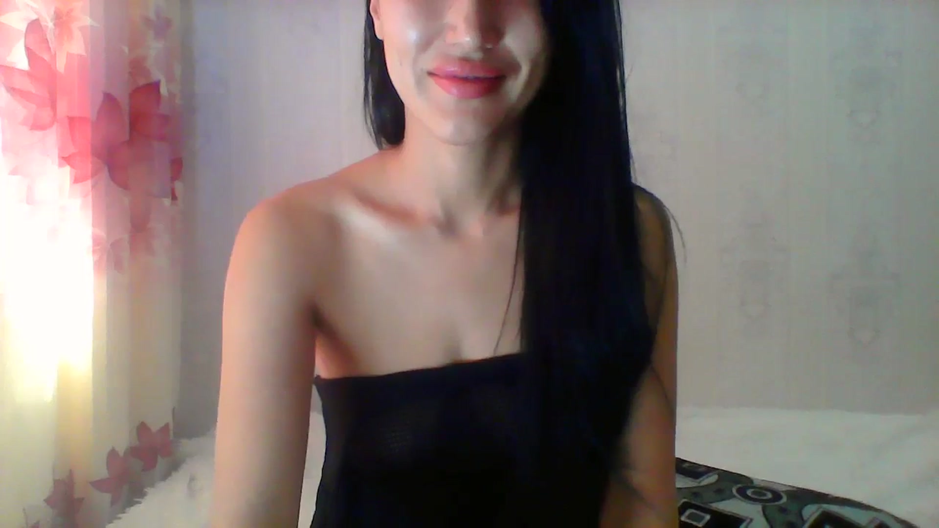Gallery image thumbnail from SweetRo0mance's myfreecams stream on, 09/19/2023, 07:34 image 18 of 20