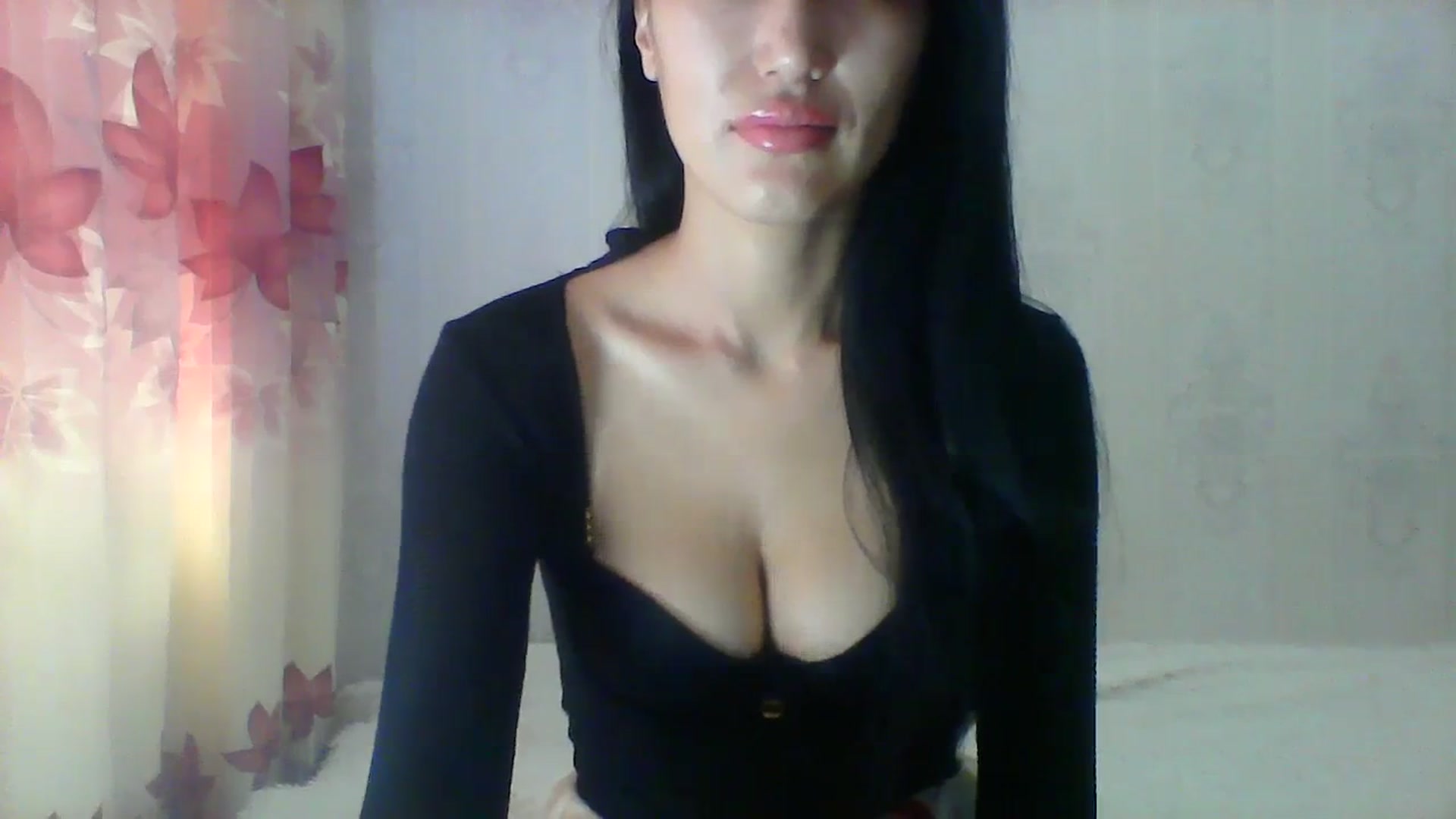 Gallery image thumbnail from SweetRo0mance's myfreecams stream on, 09/19/2023, 07:34 image 2 of 20