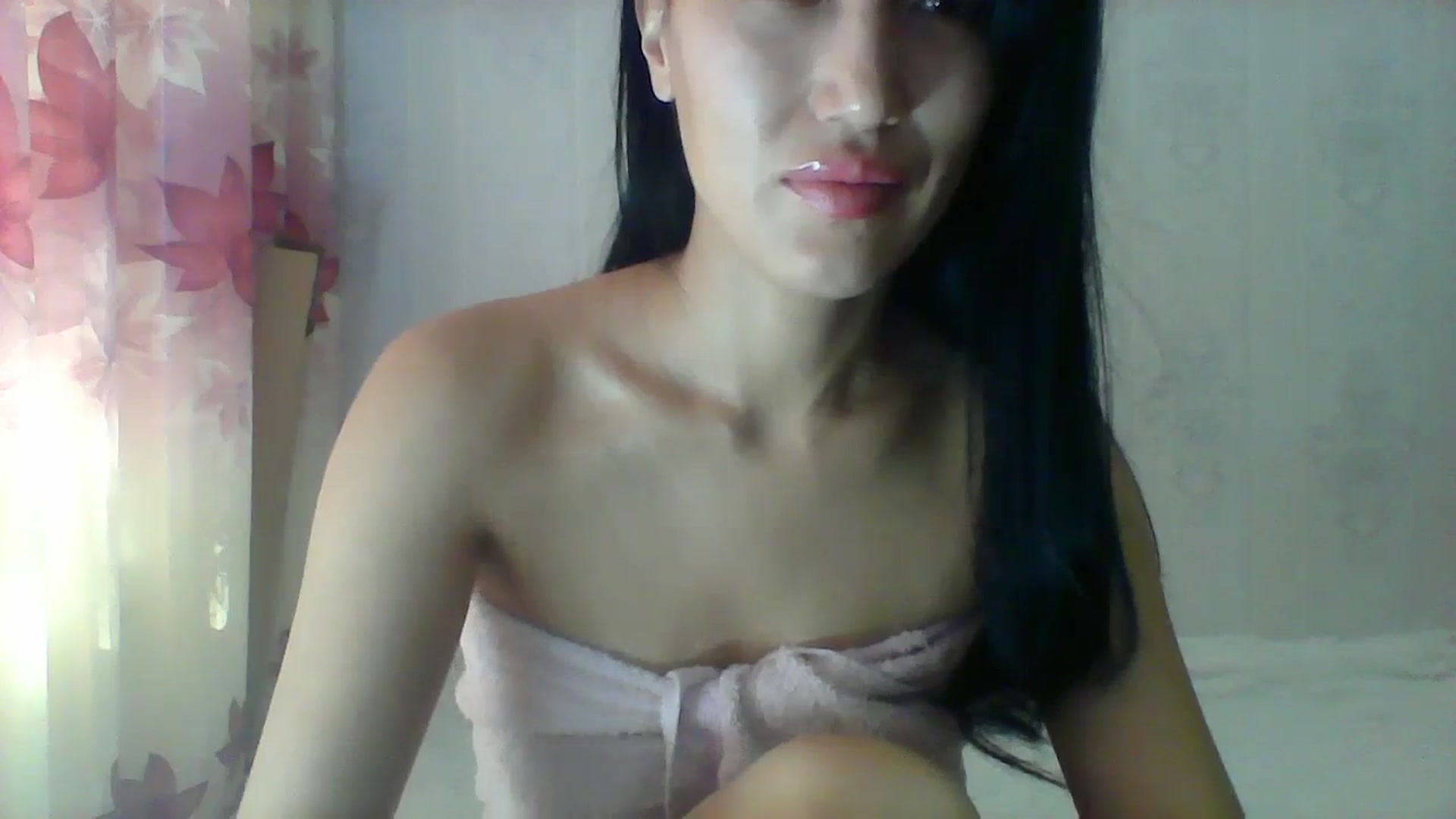 Gallery image thumbnail from SweetRo0mance's myfreecams stream on, 09/25/2023, 06:03 image 15 of 20
