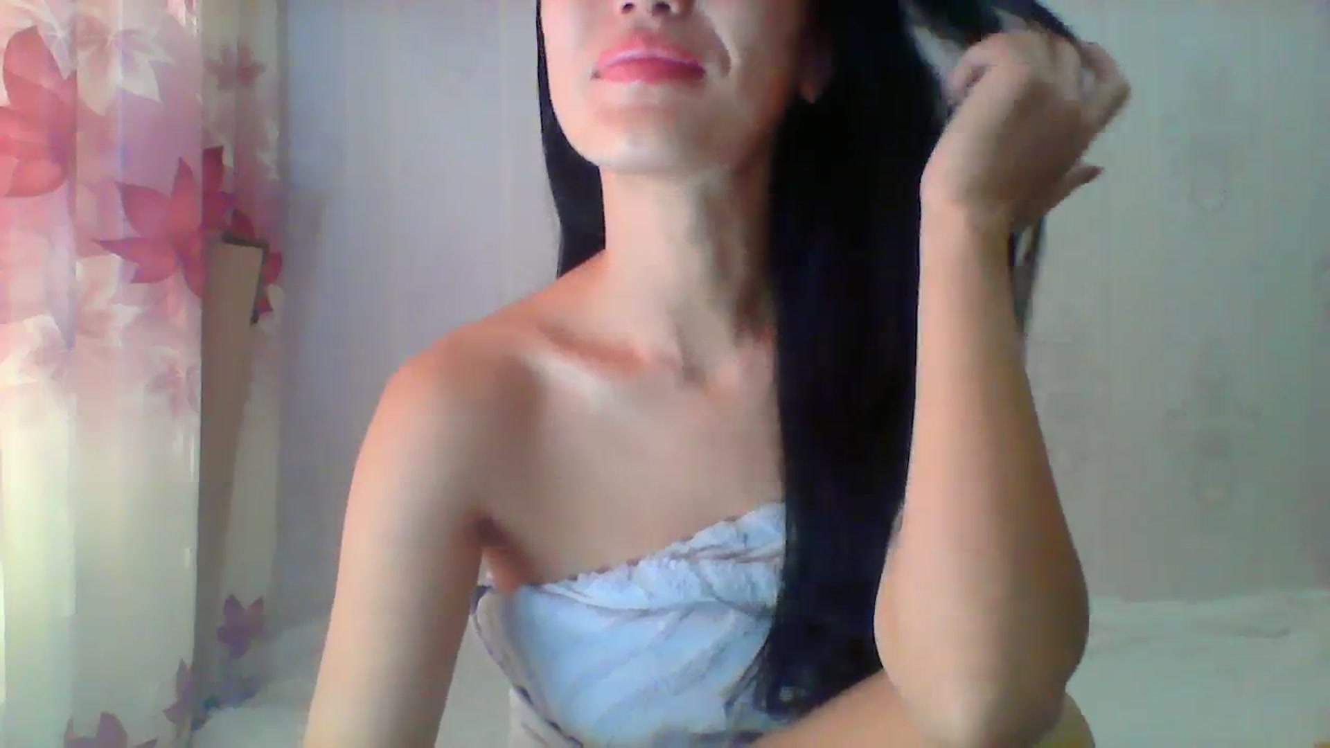 Gallery image thumbnail from SweetRo0mance's myfreecams stream on, 09/25/2023, 06:03 image 12 of 20