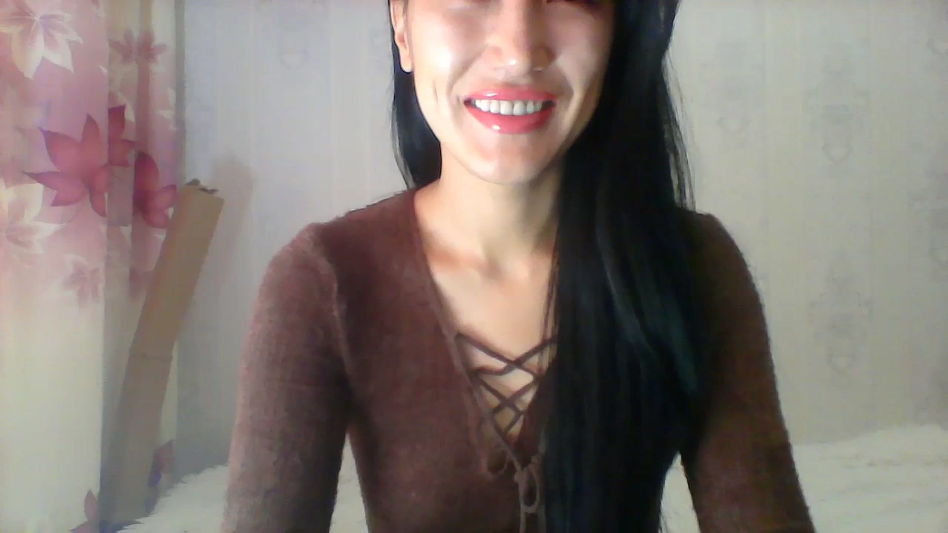 Gallery image thumbnail from SweetRo0mance's myfreecams stream on, 09/27/2023, 10:41 image 5 of 20