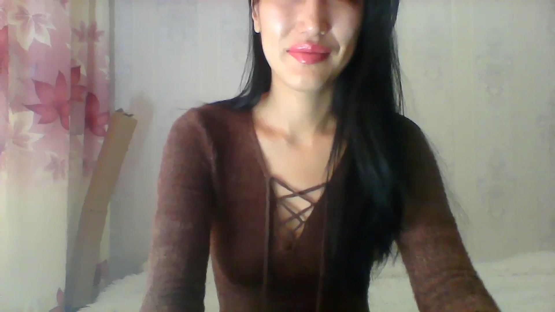 Gallery image thumbnail from SweetRo0mance's myfreecams stream on, 09/27/2023, 10:41 image 3 of 20