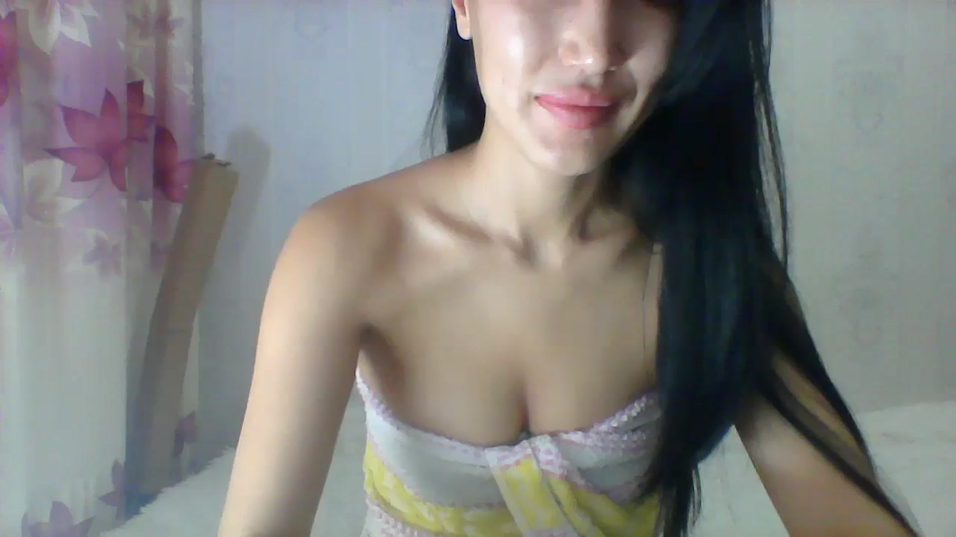 Gallery image thumbnail from SweetRo0mance's myfreecams stream on, 09/27/2023, 11:22 image 1 of 20