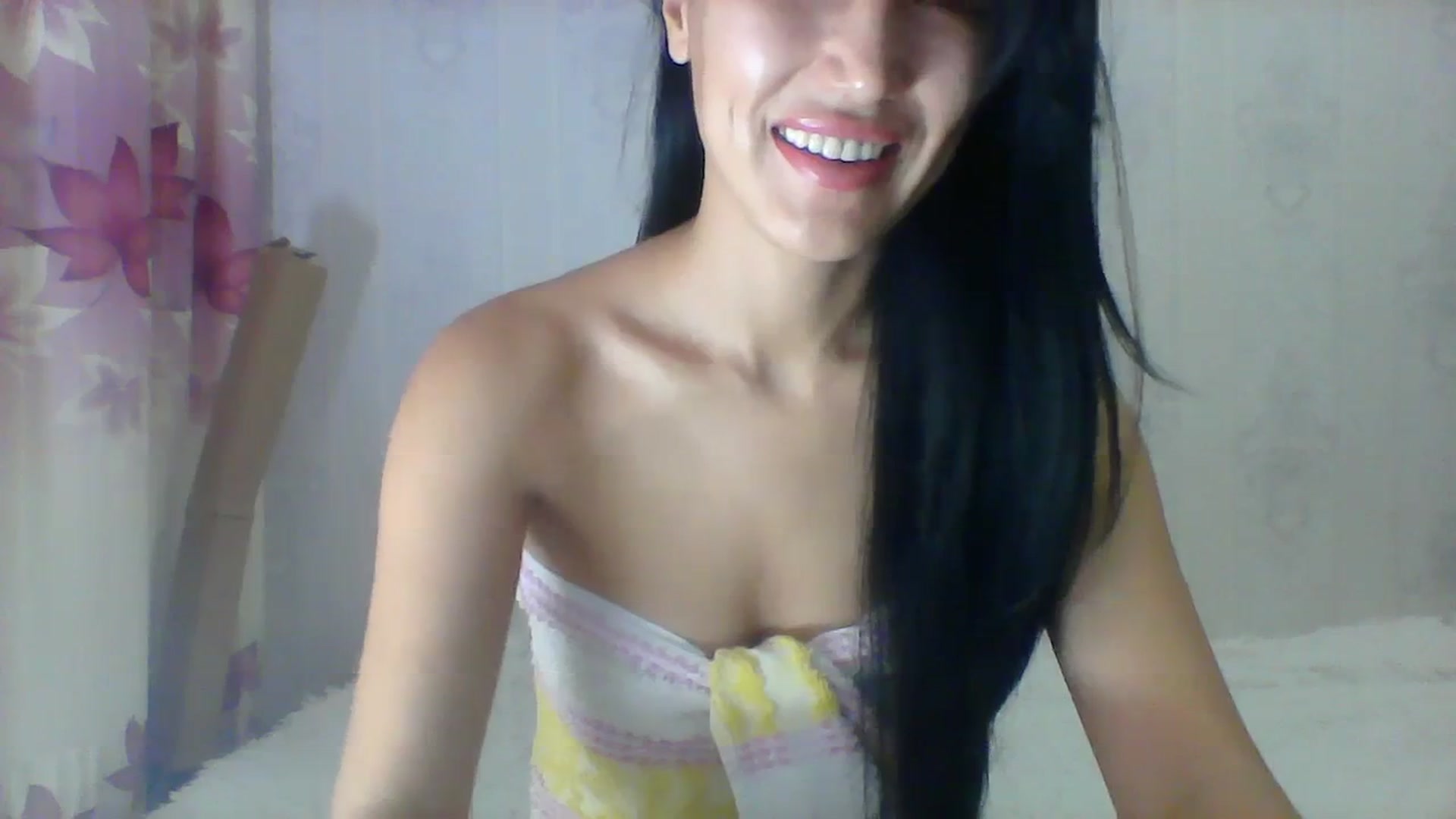 Gallery image thumbnail from SweetRo0mance's myfreecams stream on, 09/27/2023, 11:22 image 10 of 20