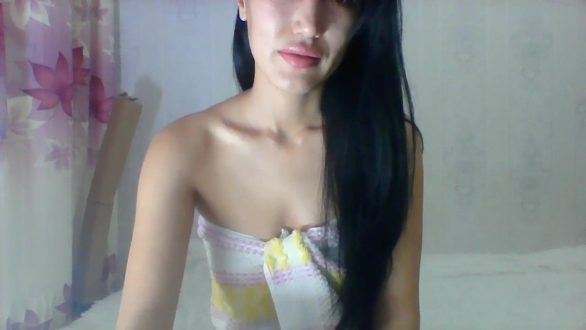 Gallery image thumbnail from SweetRo0mance's myfreecams stream on, 09/27/2023, 11:22 image 7 of 20