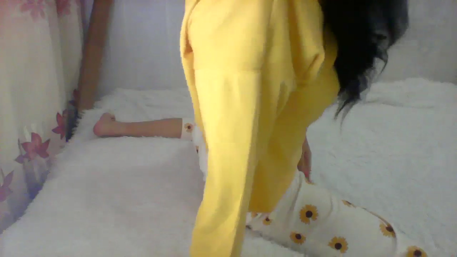 Gallery image thumbnail from SweetRo0mance's myfreecams stream on, 09/30/2023, 11:16 image 3 of 20
