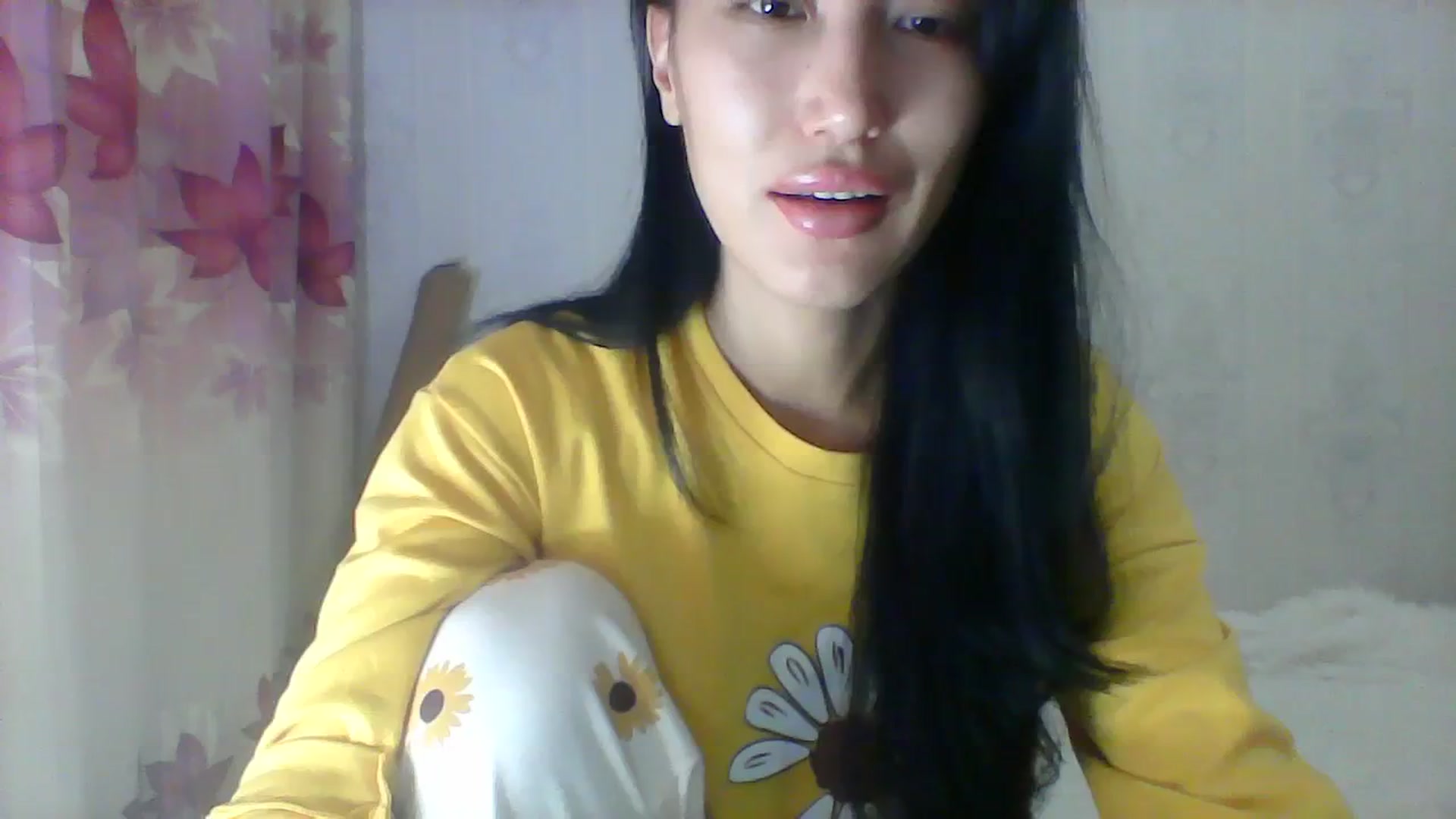 Gallery image thumbnail from SweetRo0mance's myfreecams stream on, 09/30/2023, 11:16 image 17 of 20