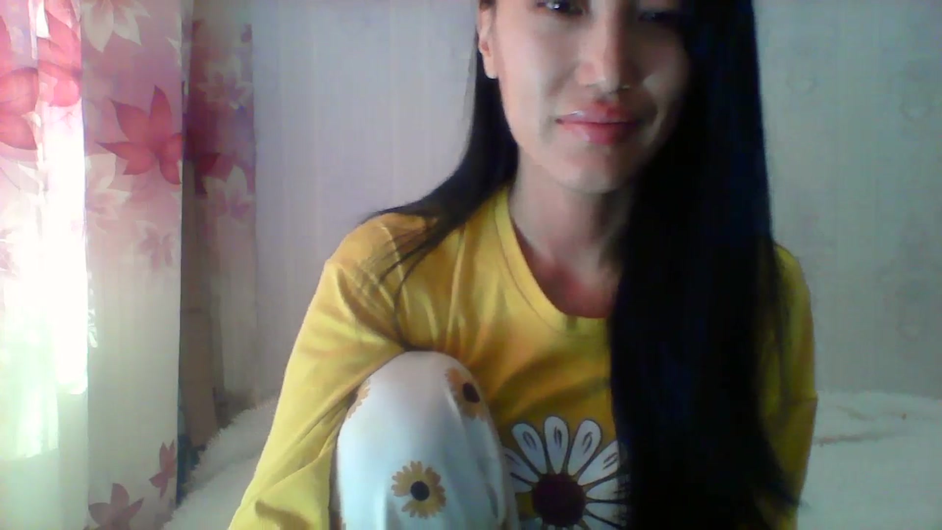 Gallery image thumbnail from SweetRo0mance's myfreecams stream on, 10/24/2023, 06:01 image 14 of 20