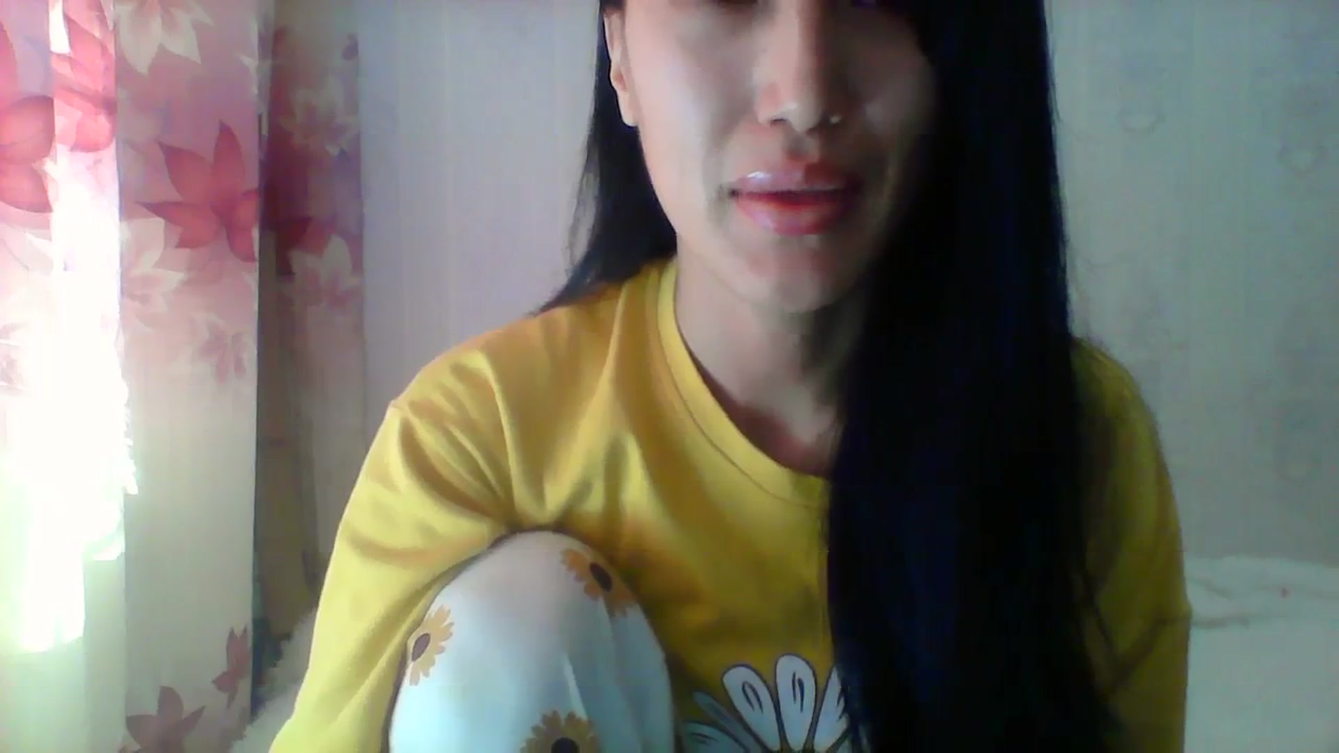 Gallery image thumbnail from SweetRo0mance's myfreecams stream on, 10/24/2023, 06:01 image 17 of 20