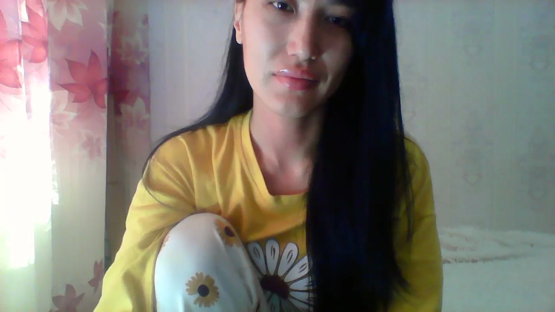 Gallery image thumbnail from SweetRo0mance's myfreecams stream on, 10/24/2023, 06:01 image 11 of 20