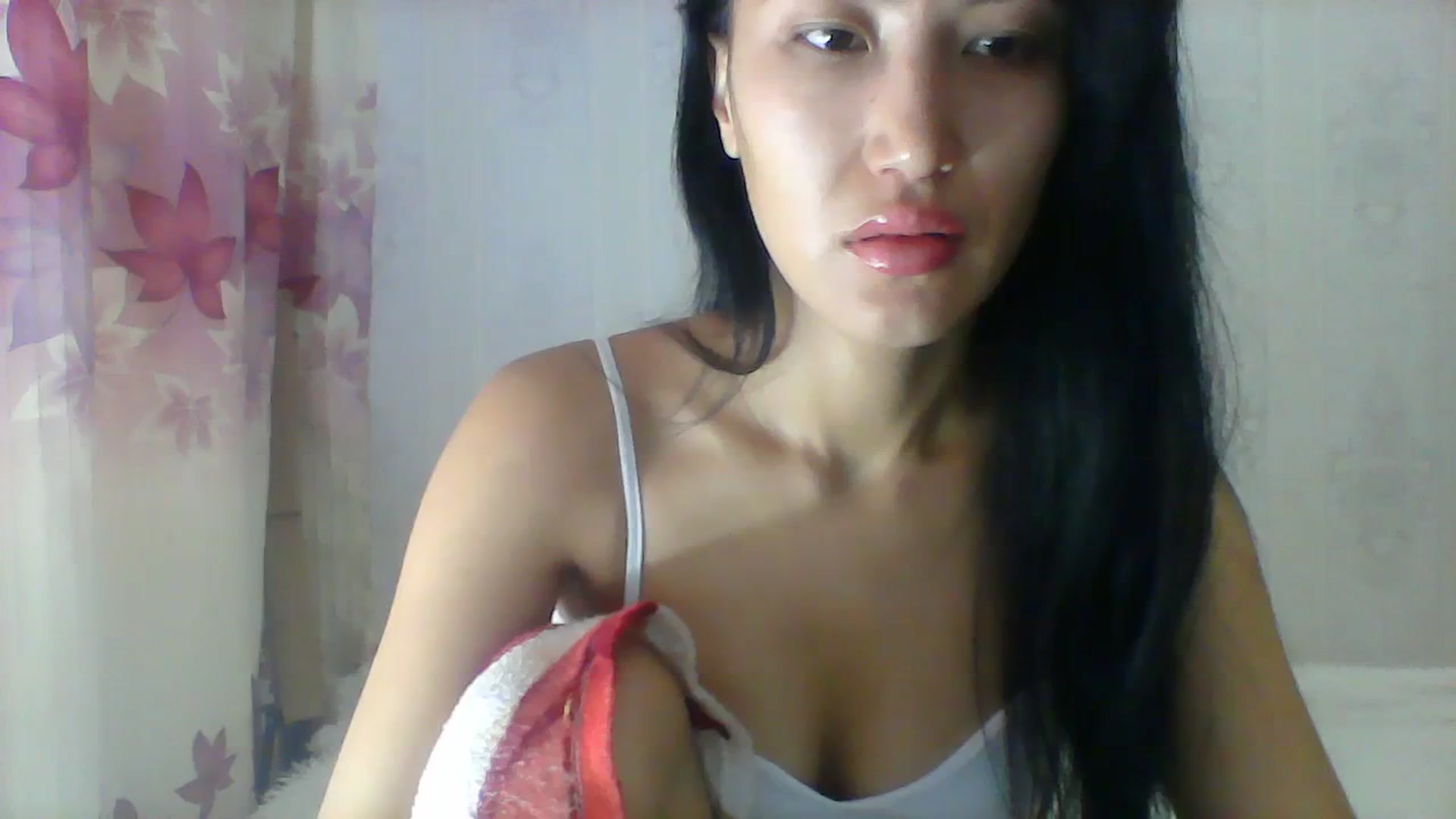 Gallery image thumbnail from SweetRo0mance's myfreecams stream on, 10/27/2023, 05:58 image 20 of 20