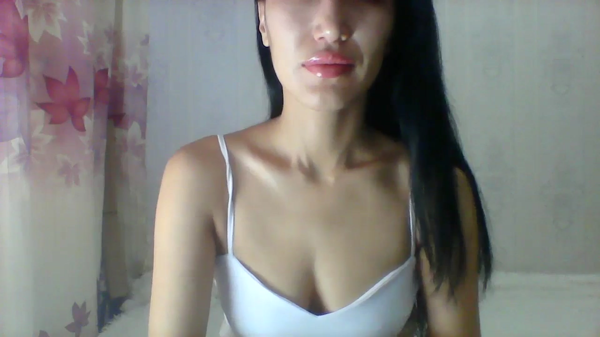 Gallery image thumbnail from SweetRo0mance's myfreecams stream on, 10/27/2023, 05:58 image 9 of 20