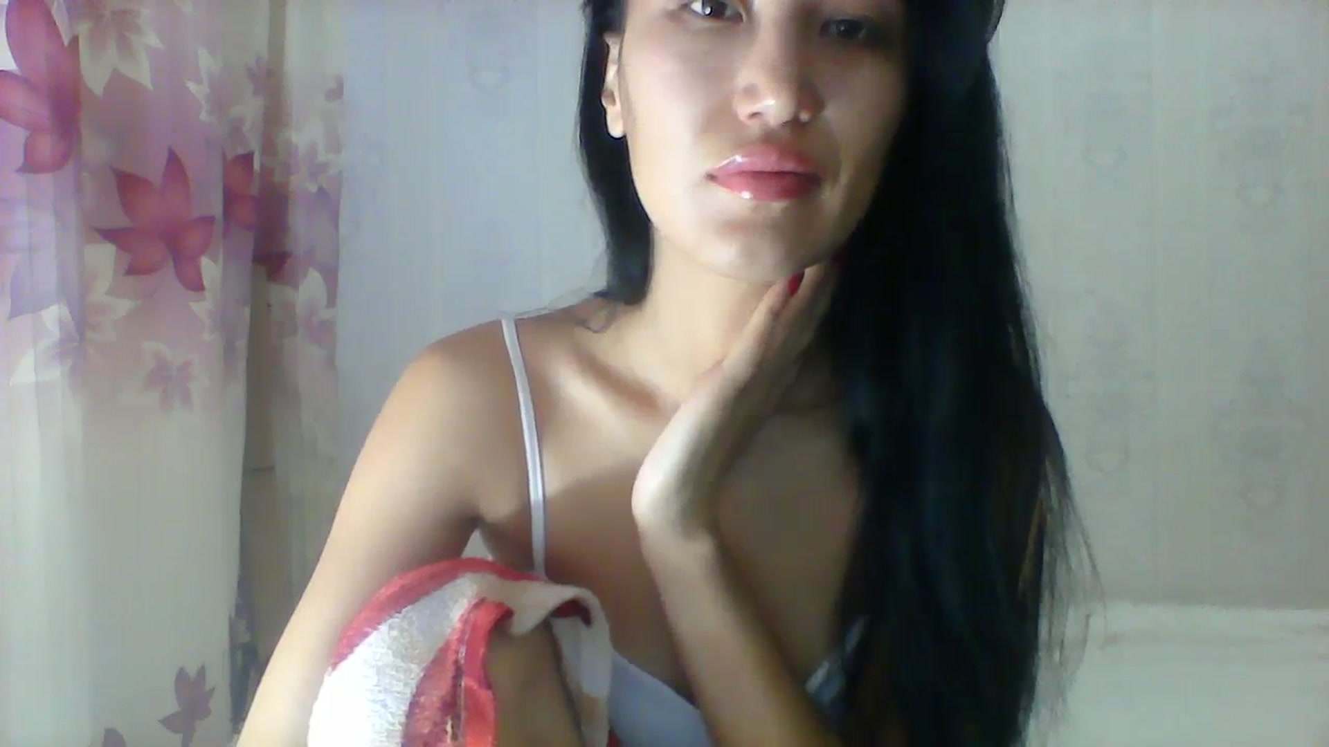 Gallery image thumbnail from SweetRo0mance's myfreecams stream on, 10/27/2023, 05:58 image 18 of 20