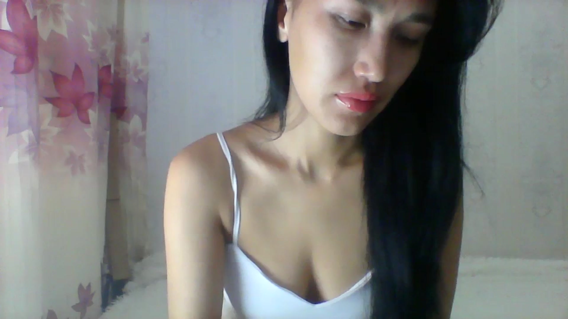 Gallery image thumbnail from SweetRo0mance's myfreecams stream on, 10/27/2023, 05:58 image 3 of 20