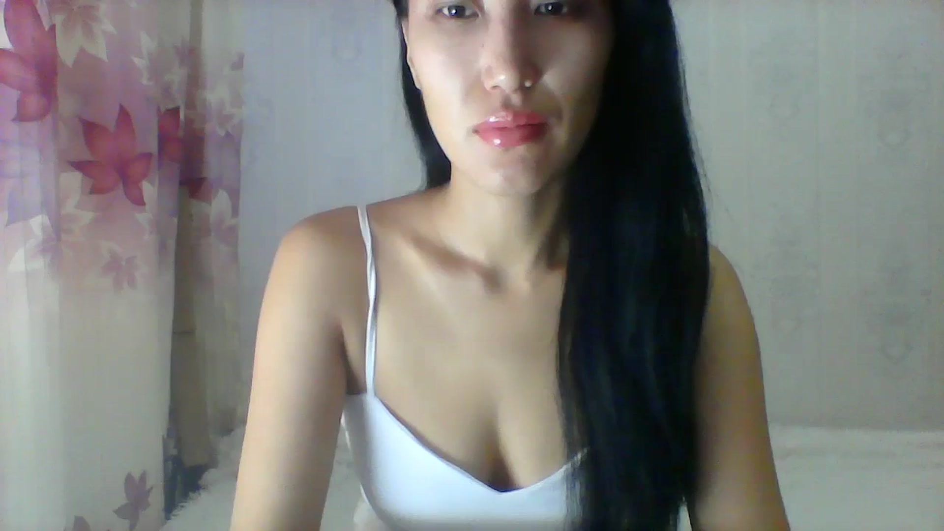 Gallery image thumbnail from SweetRo0mance's myfreecams stream on, 10/27/2023, 05:58 image 7 of 20