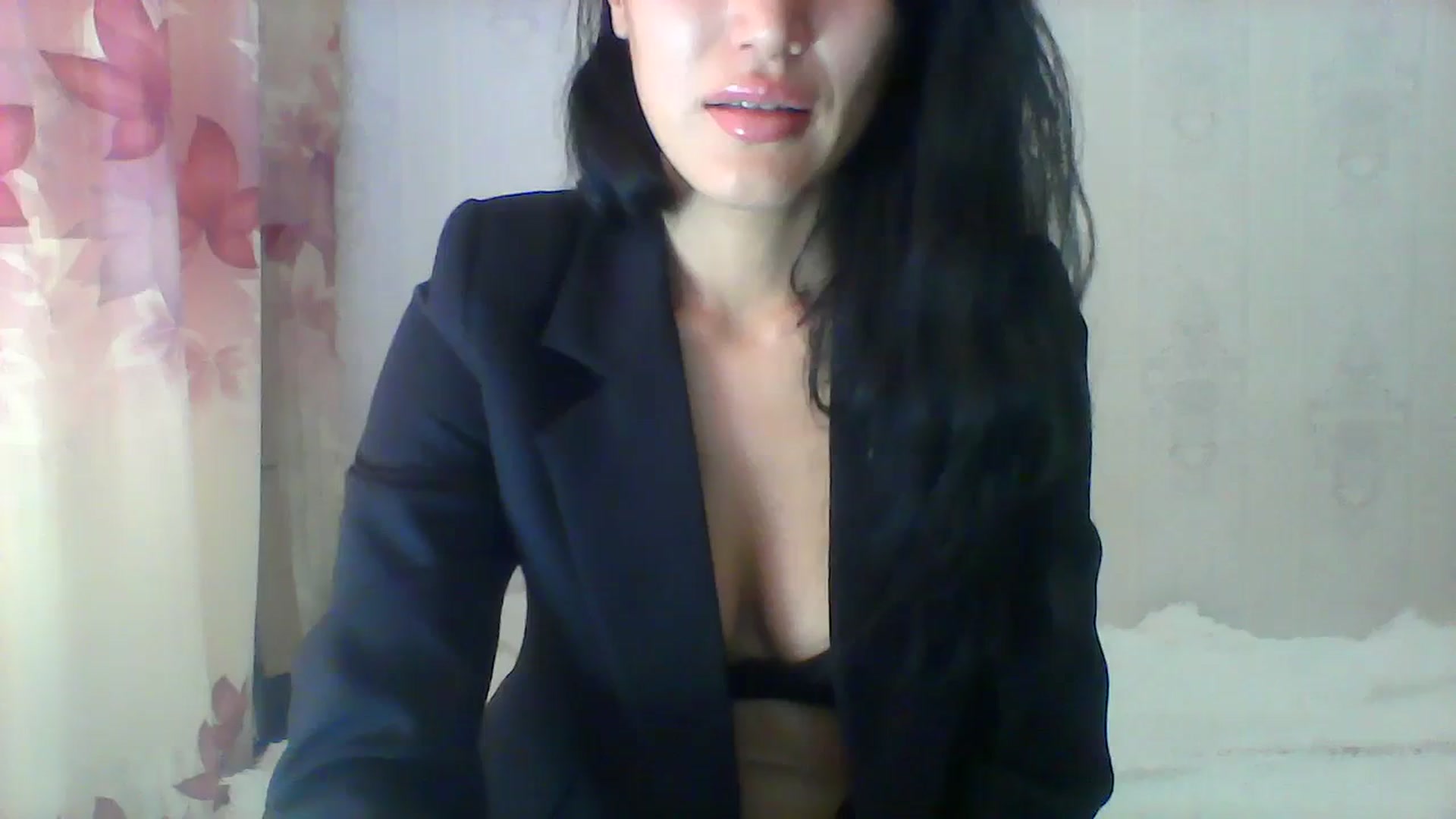 Gallery image thumbnail from SweetRo0mance's myfreecams stream on, 10/28/2023, 10:04 image 20 of 20