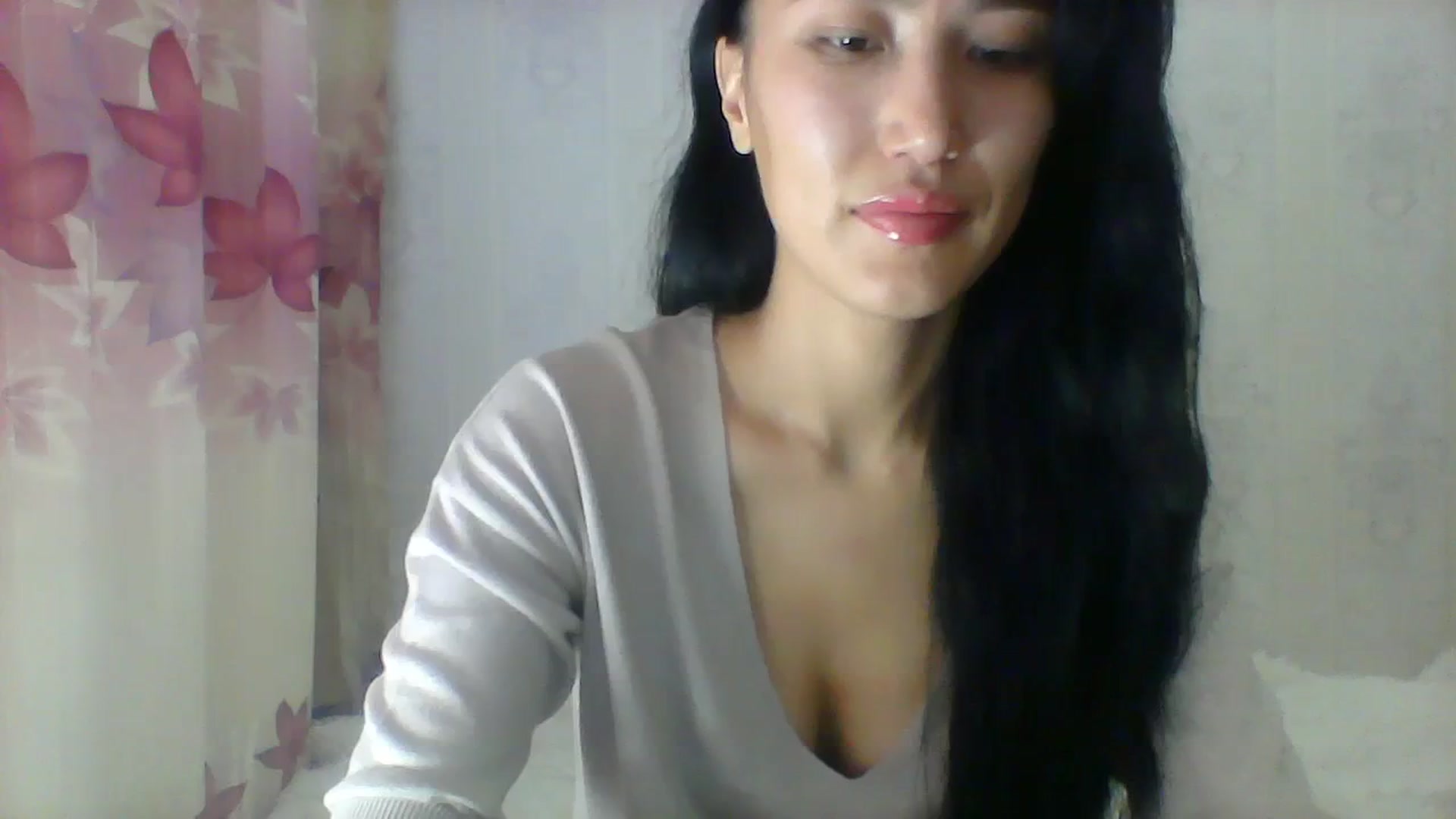 Gallery image thumbnail from SweetRo0mance's myfreecams stream on, 10/28/2023, 10:04 image 1 of 20