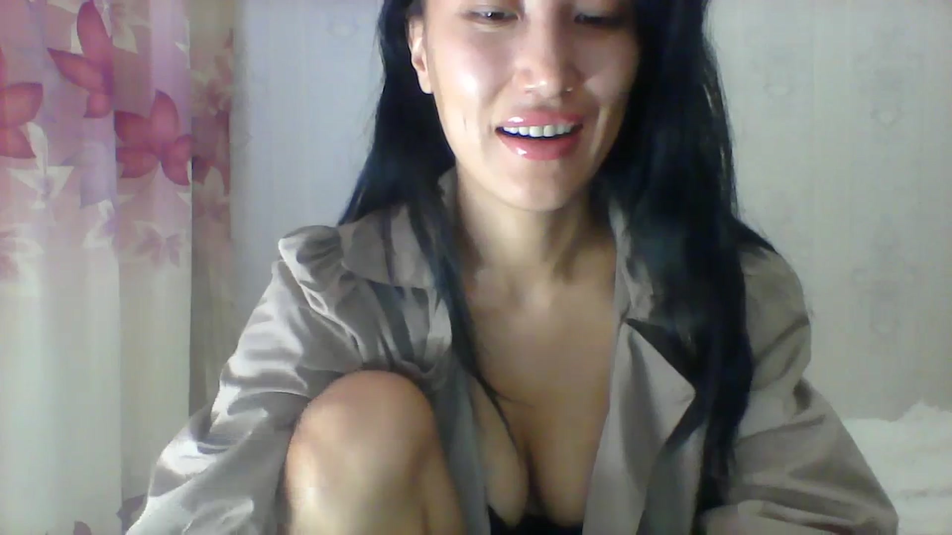 Gallery image thumbnail from SweetRo0mance's myfreecams stream on, 10/28/2023, 10:04 image 11 of 20