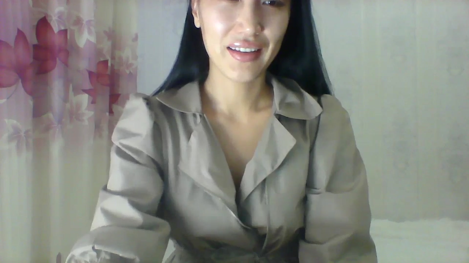 Gallery image thumbnail from SweetRo0mance's myfreecams stream on, 12/06/2023, 14:35 image 12 of 20